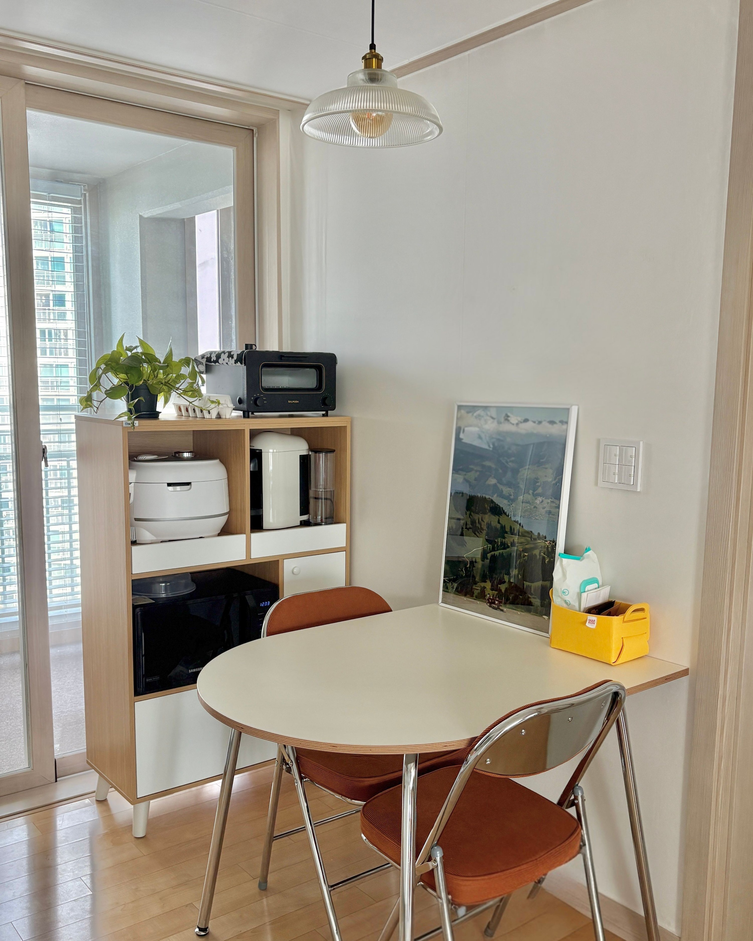 Chrome Half-Oval Mid-Century Table user photo