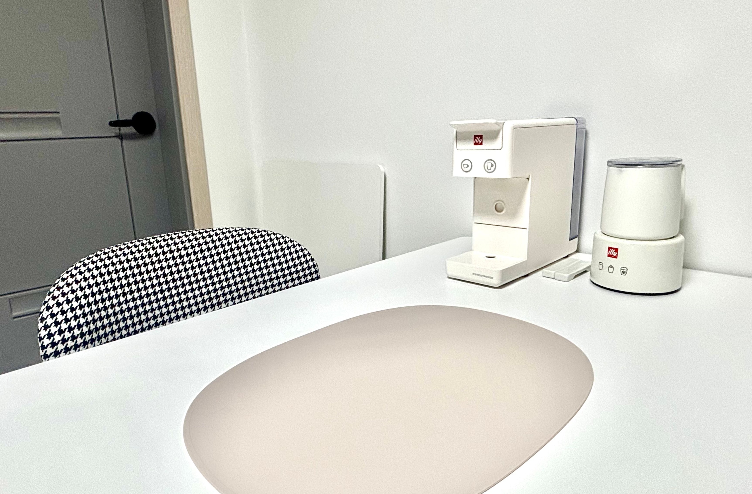 White Ceramic Spoon Rest Set (4-Piece) user photo