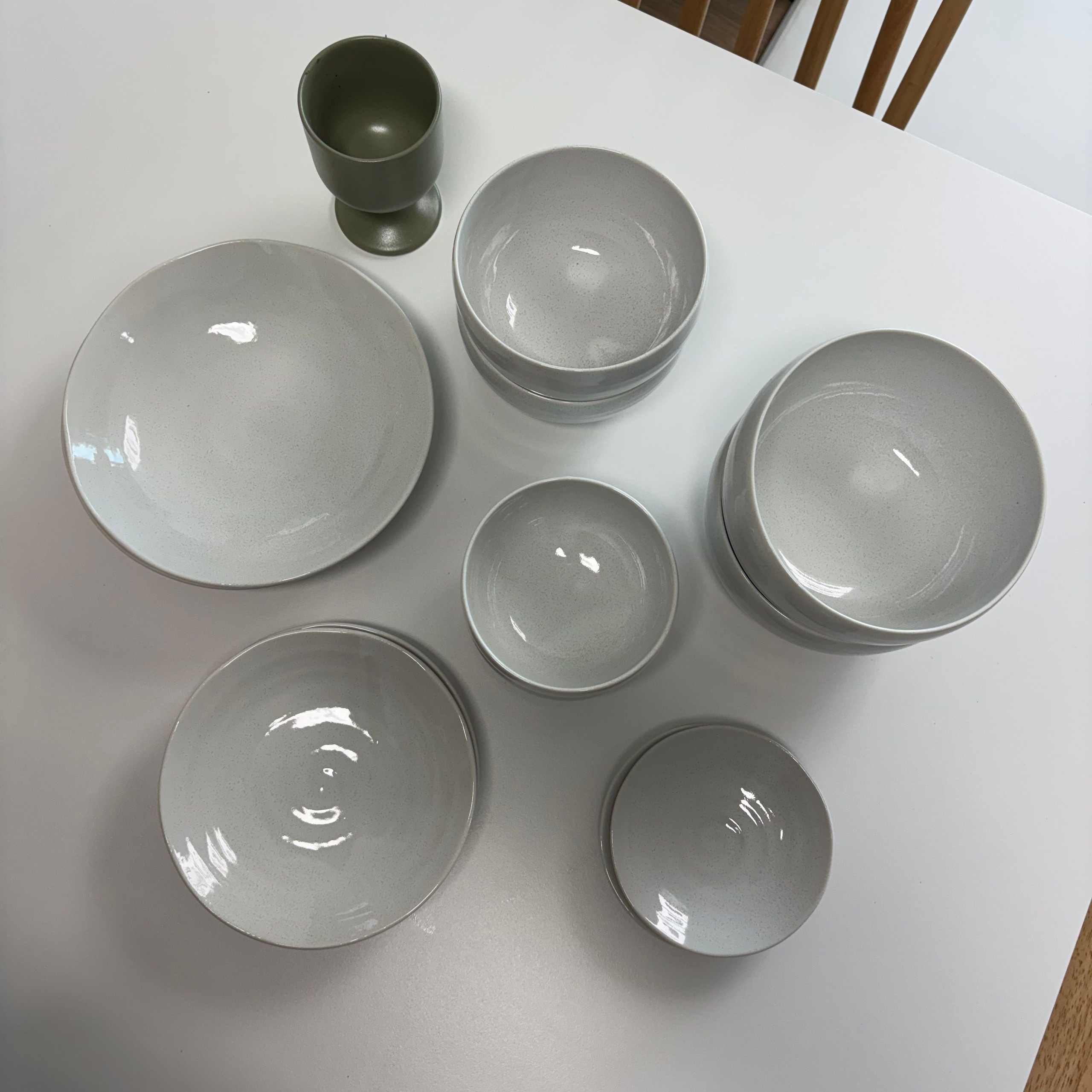 LeBlanc Moon Jar Dinnerware Set for 2 (12-Piece) user photo