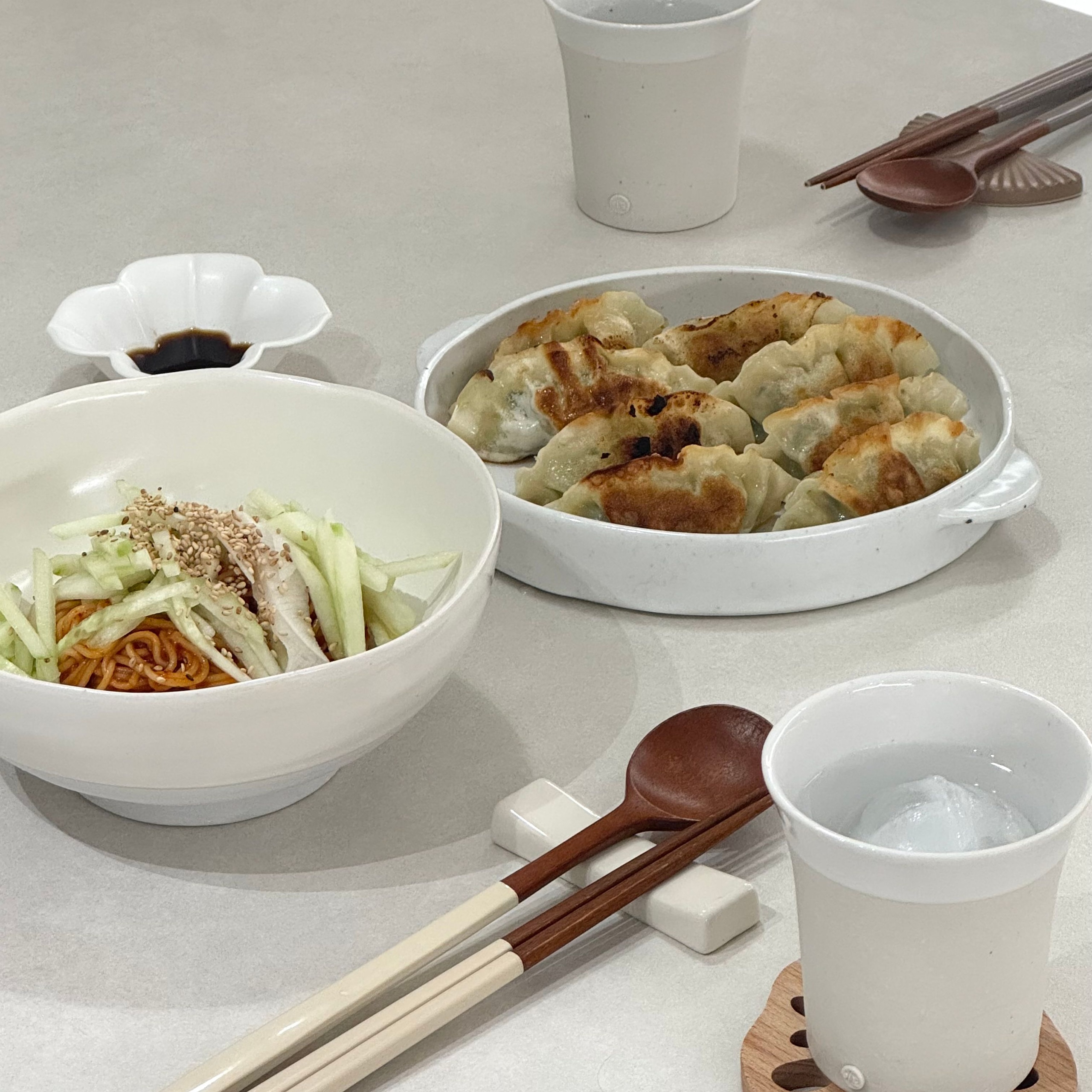 Wood Lotus Root Spoon Rest & Coaster Set (2-Piece) user photo