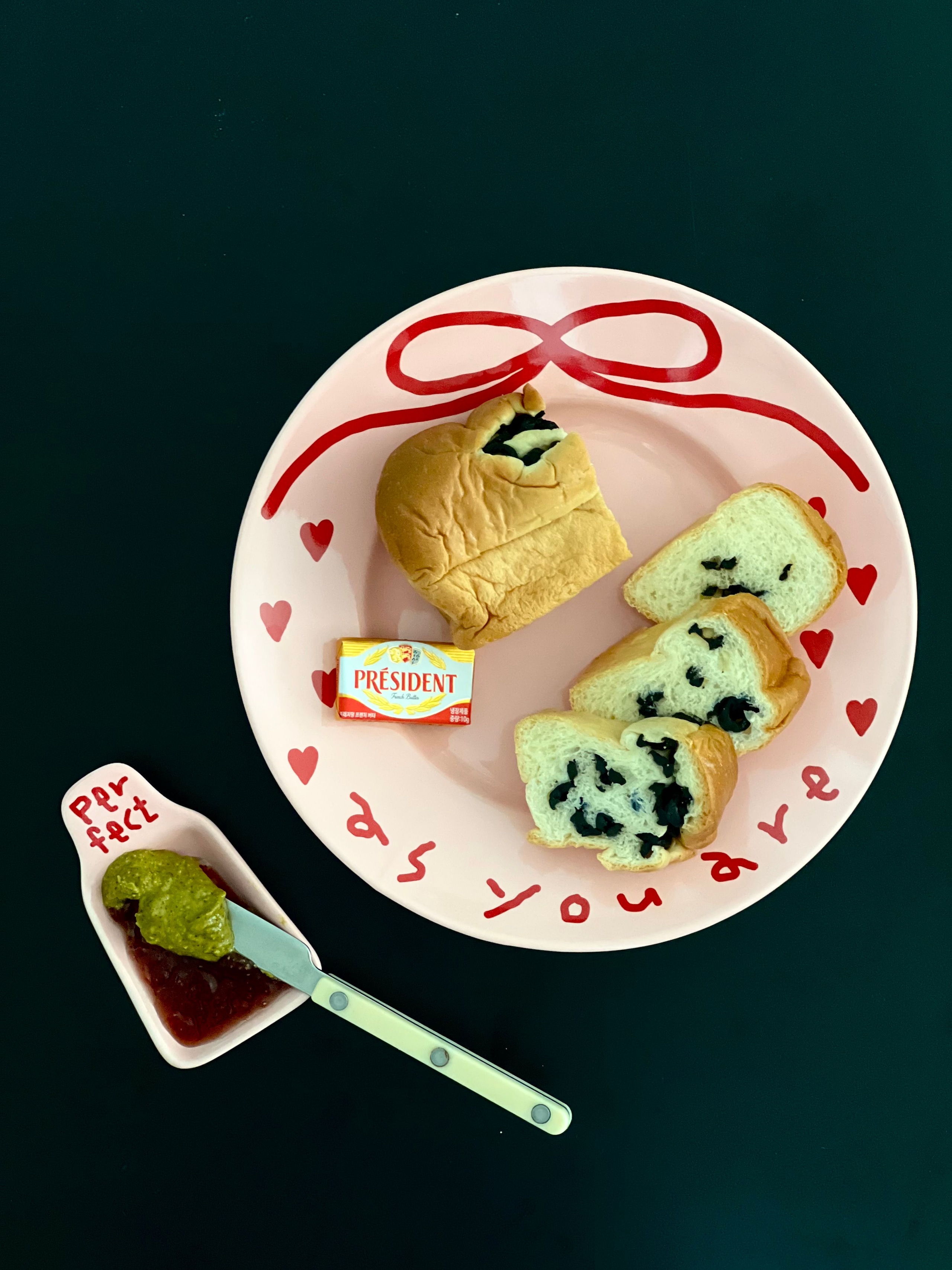 Pink Edition Ceramic Heart Salad Plate with Dressing Cup user photo