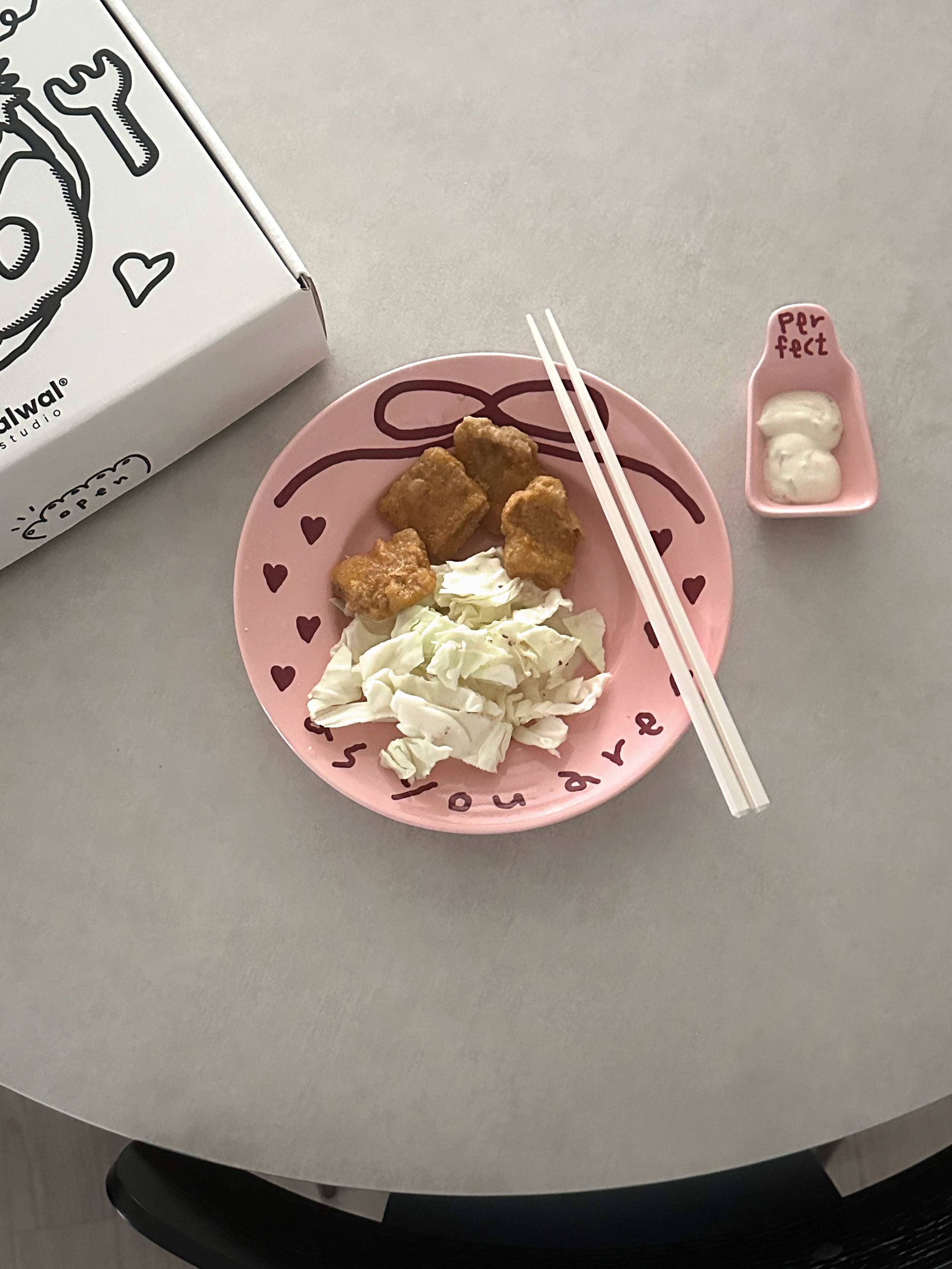 Pink Edition Ceramic Heart Salad Plate with Dressing Cup user photo