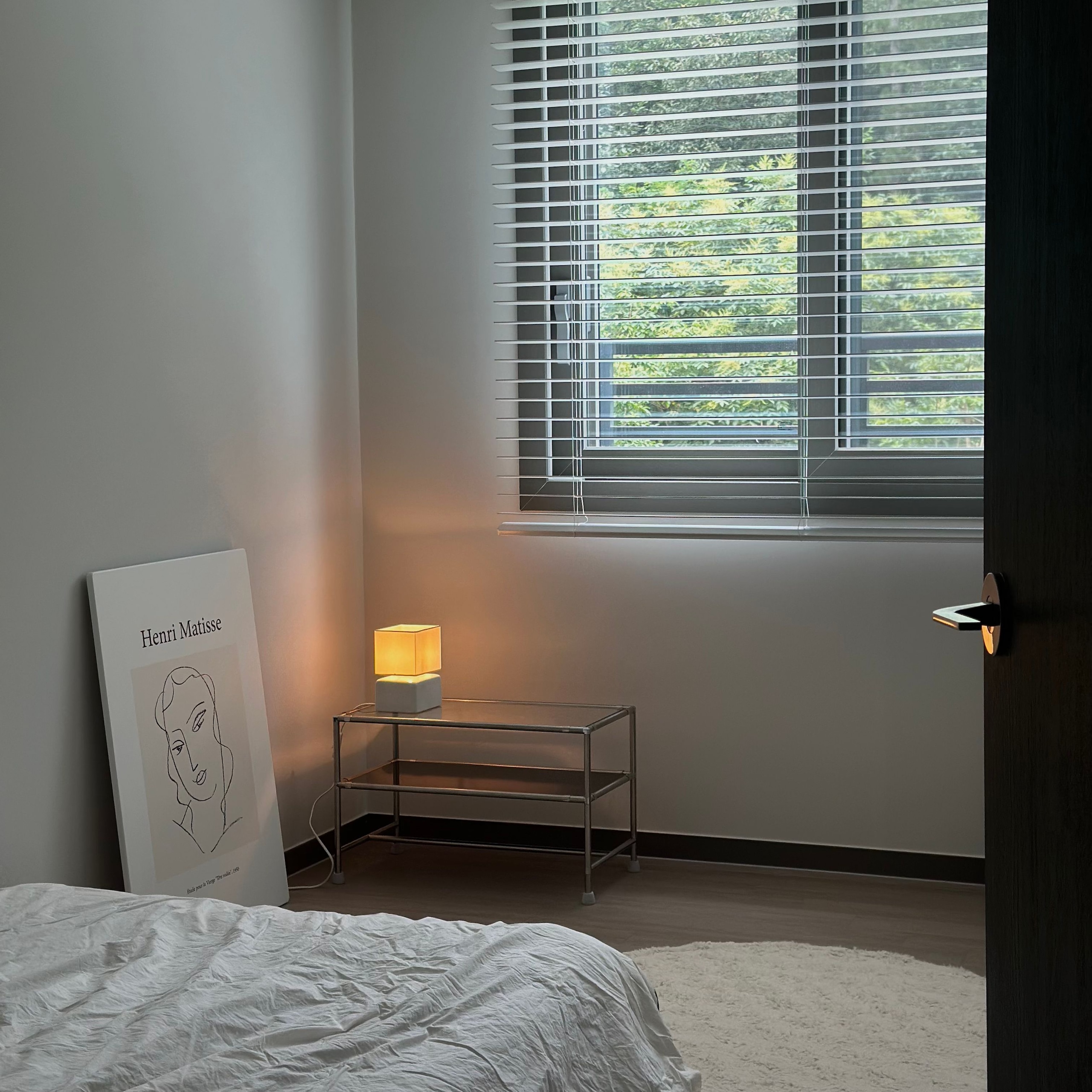 Foldable Henri Matisse Frame Table user photo