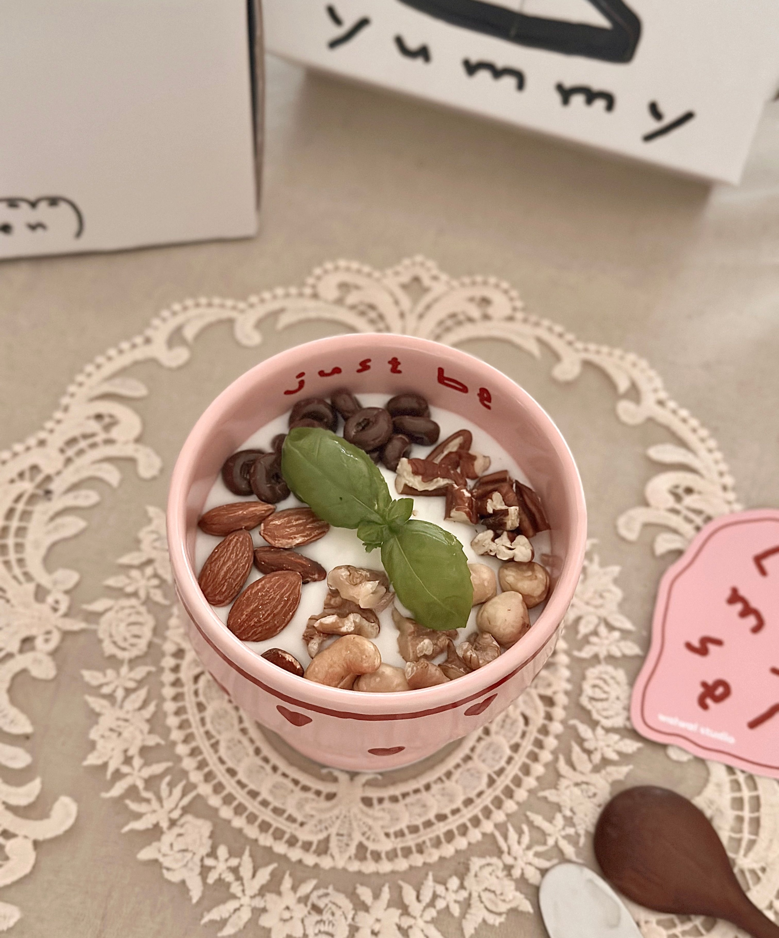 Pink Edition Ceramic “Just Be” Dessert Bowl Gift Set user photo