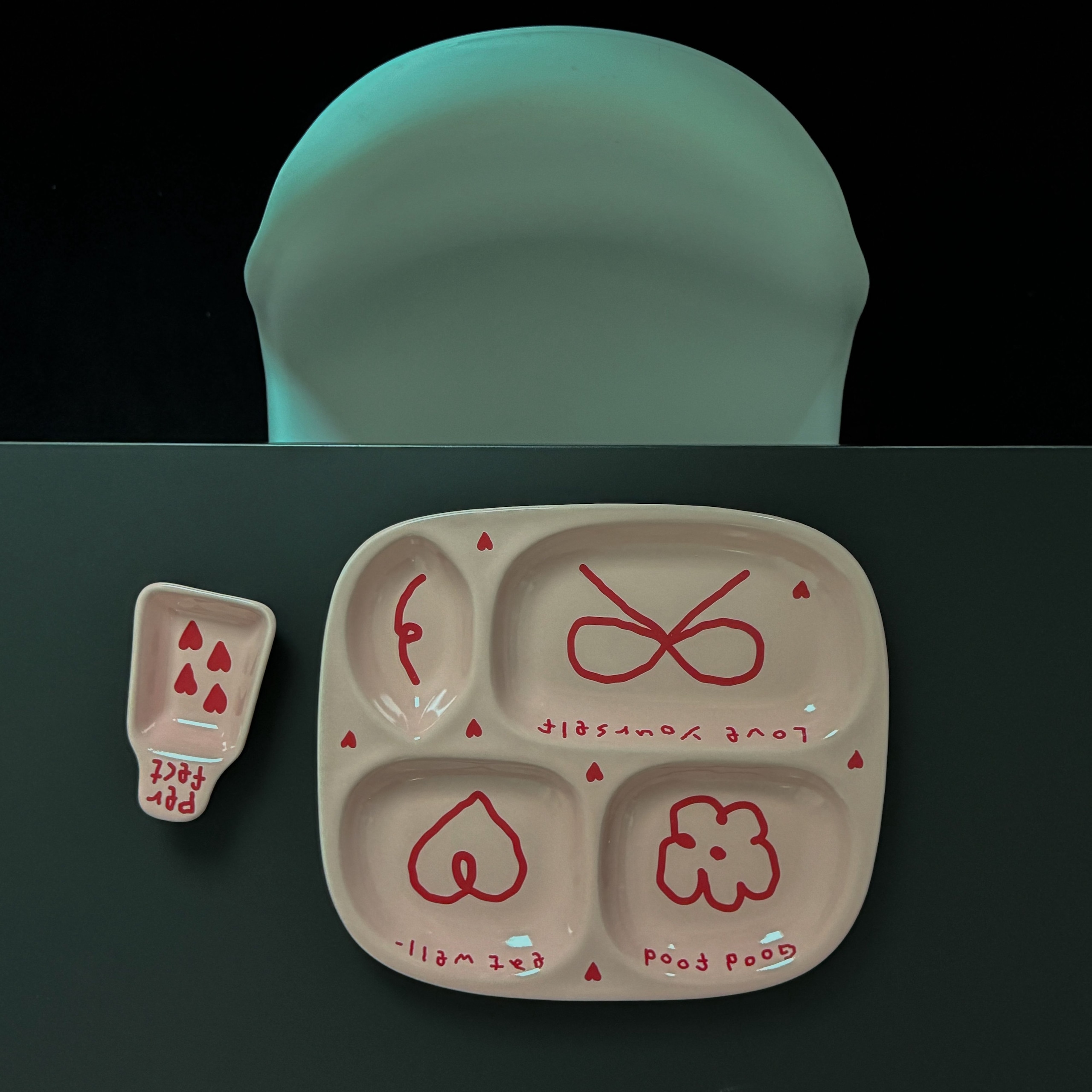 Pink Edition Ceramic Solo Meal Tray Set user photo