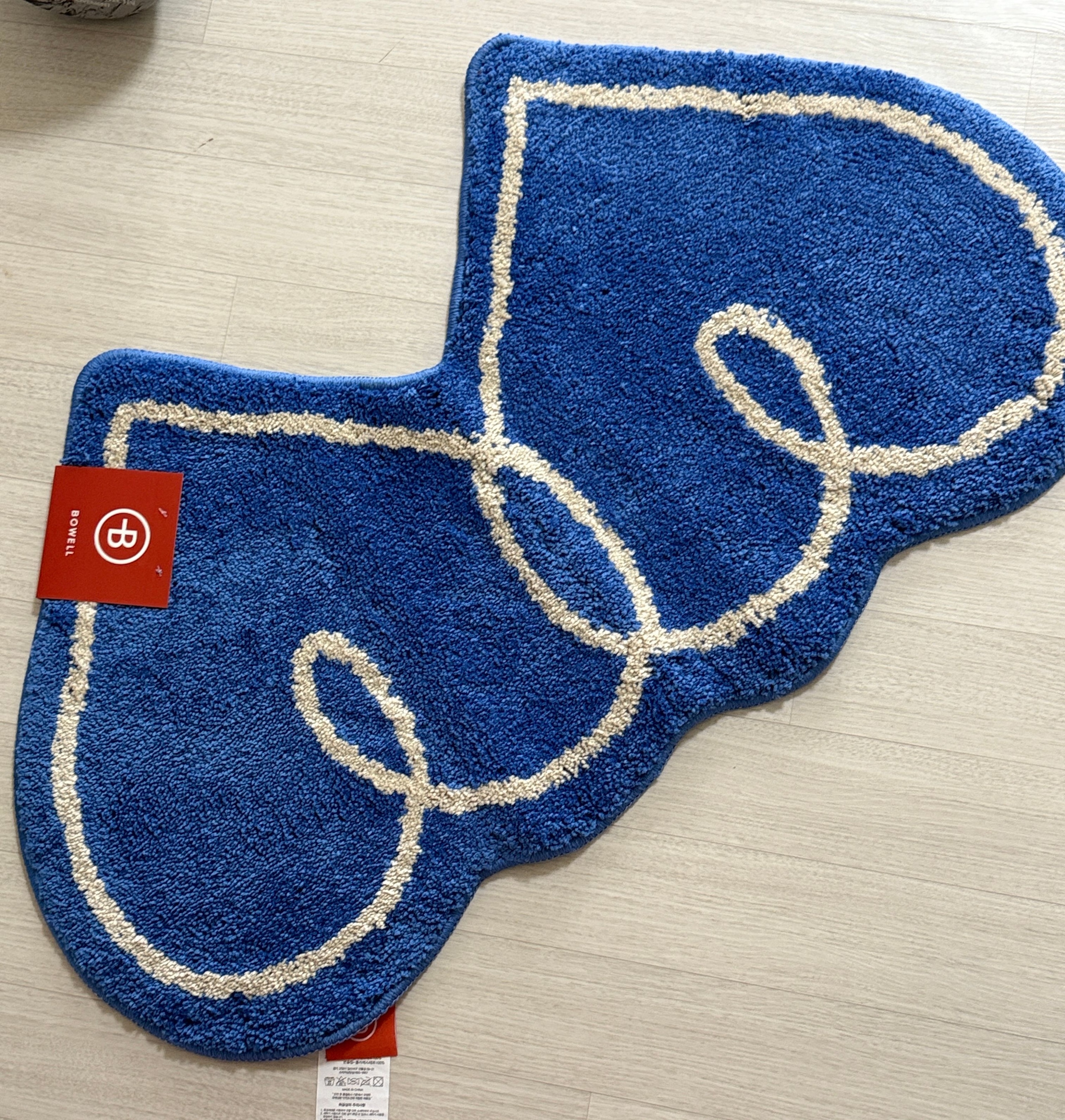 BWTZ Double Heart Accent Rug user photo