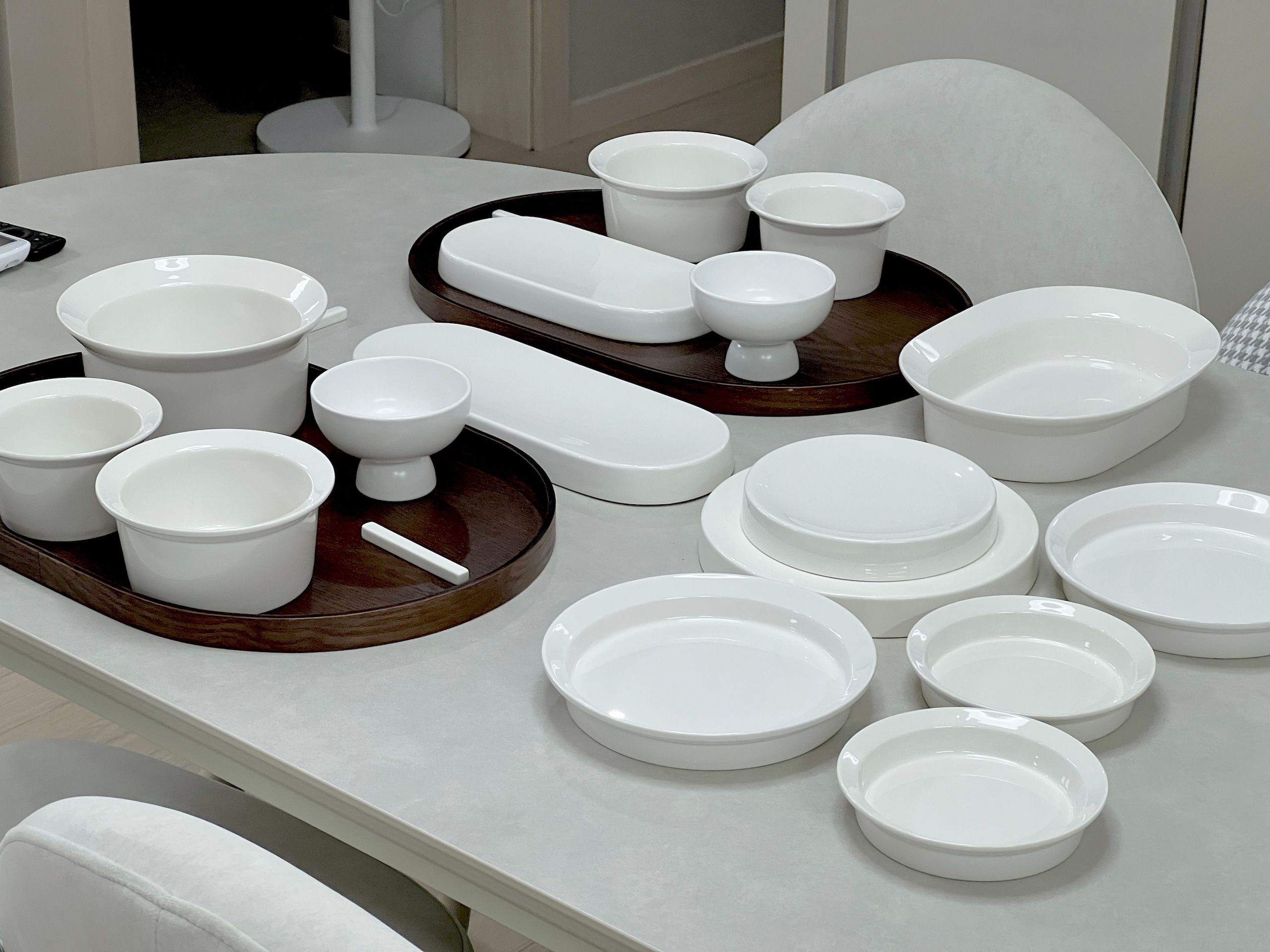 EBT Newlywed Ceramic Dinnerware Set for 2 (10-Piece) user photo