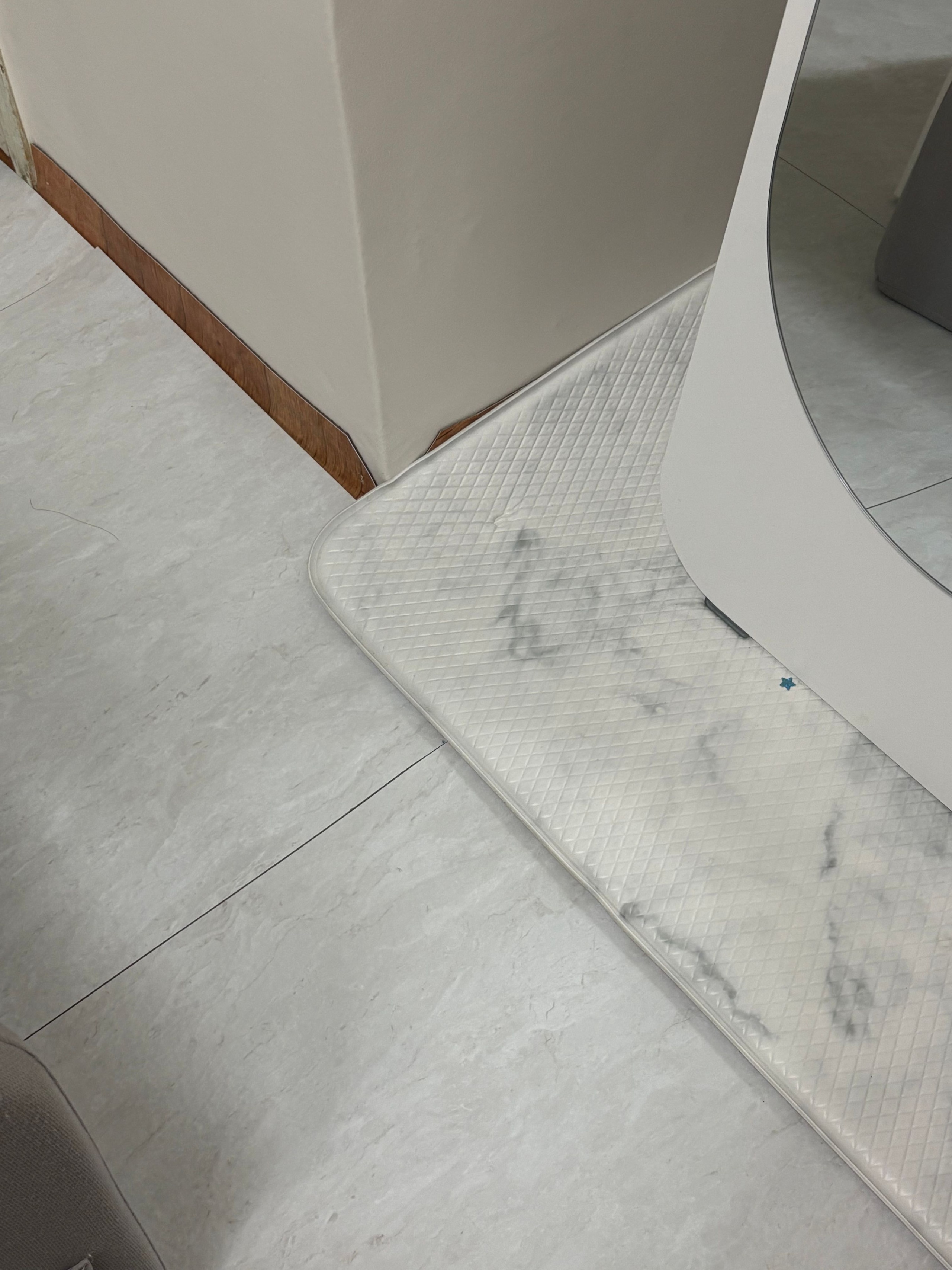 Reversible Marble PVC Kitchen Mat user photo