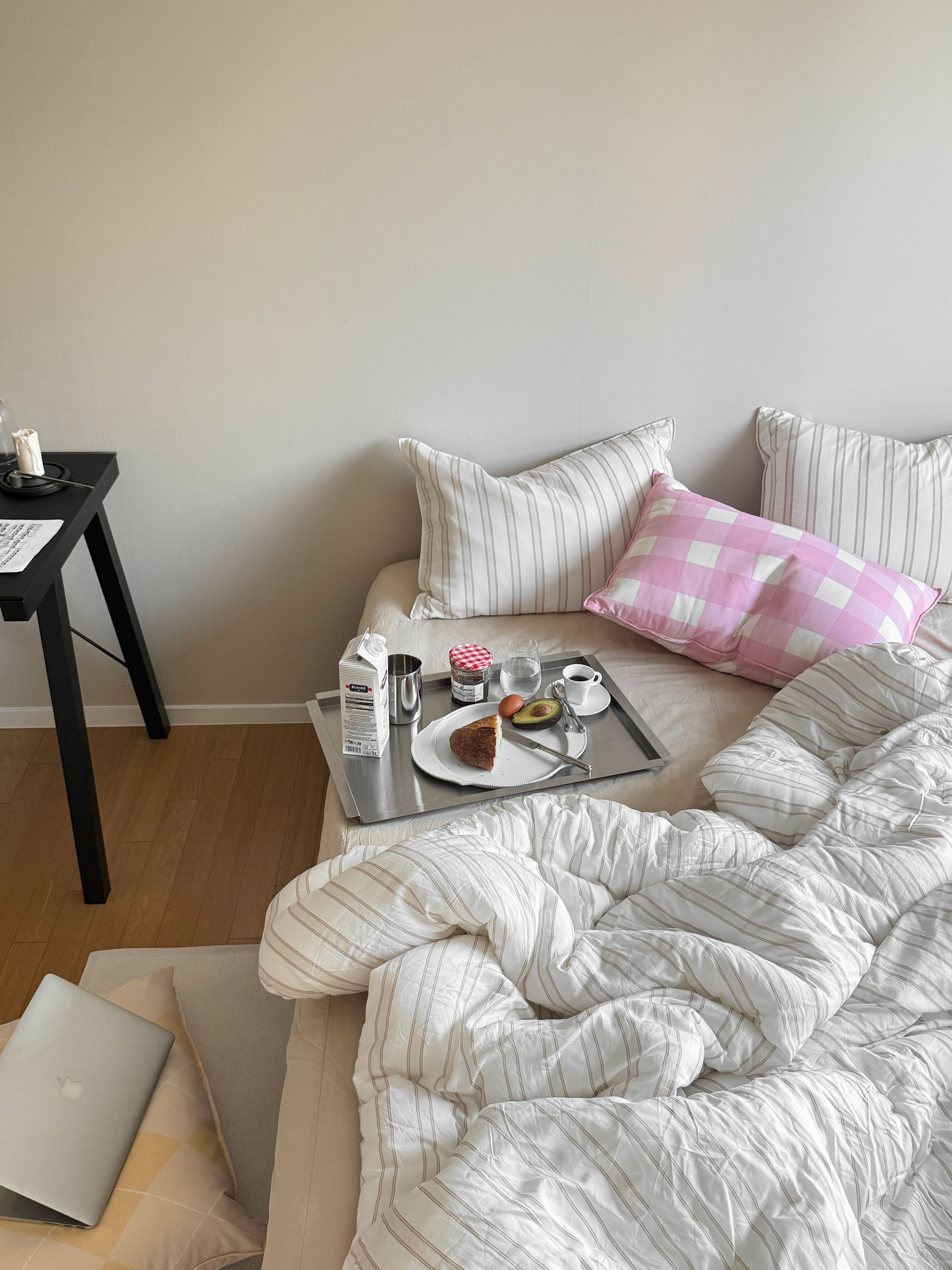 Modal Stripe Comforter & Pillow Set (Corn-Fiber Fill) user photo