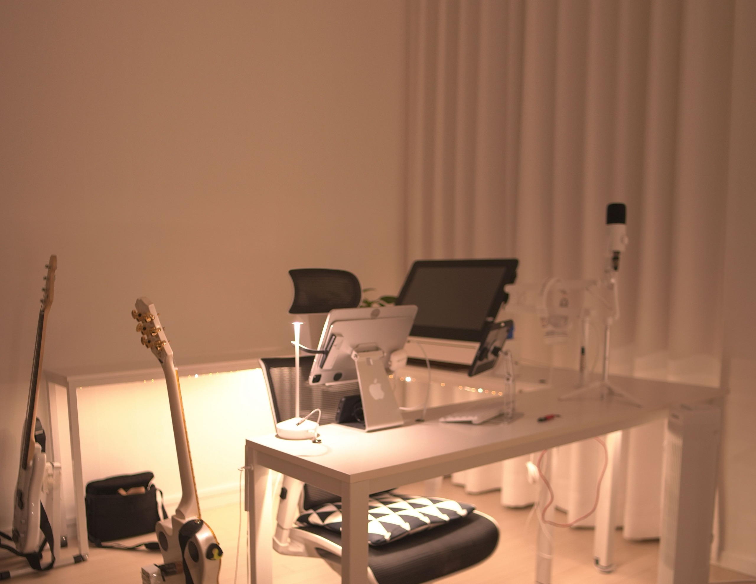 Sleek Modern Desk Lamp user photo