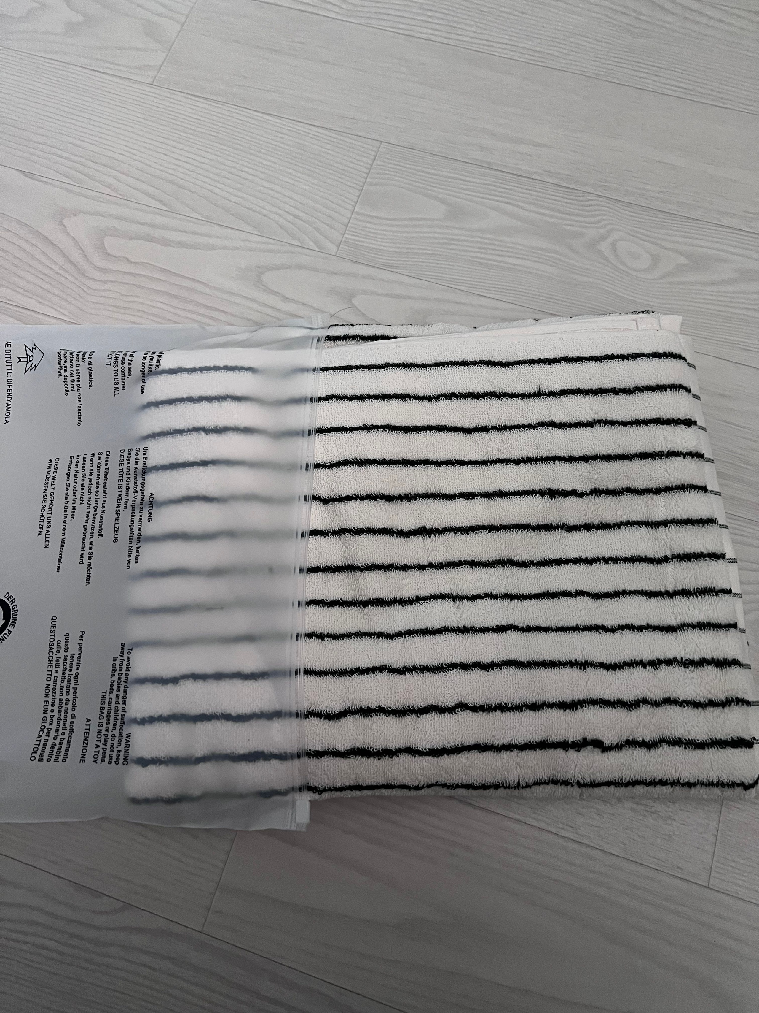 Cotton Modern Stripe Oversized Bath & Beach Towel user photo