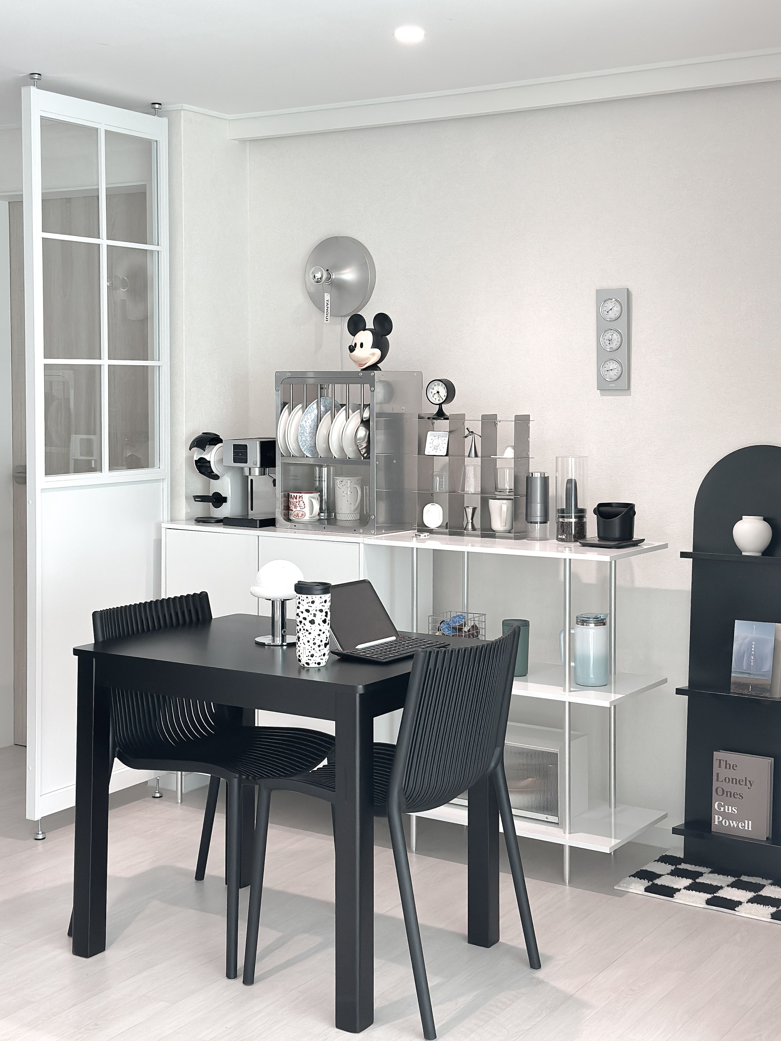 Stainless Grid Storage Shelf user photo