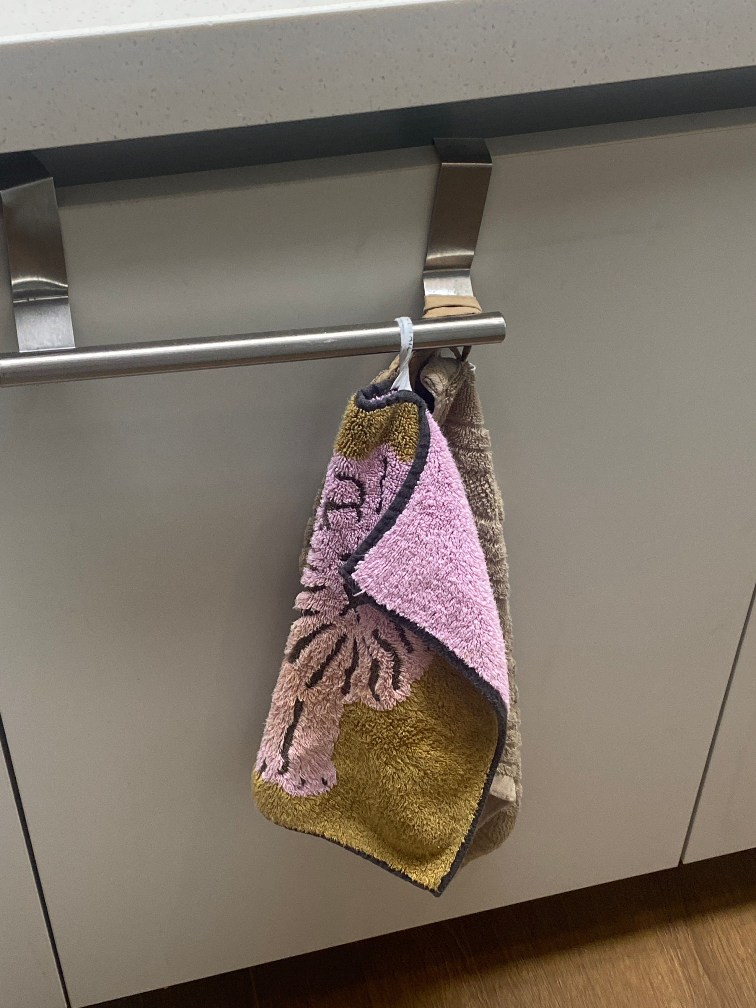 Tree Pattern Hand Towel user photo