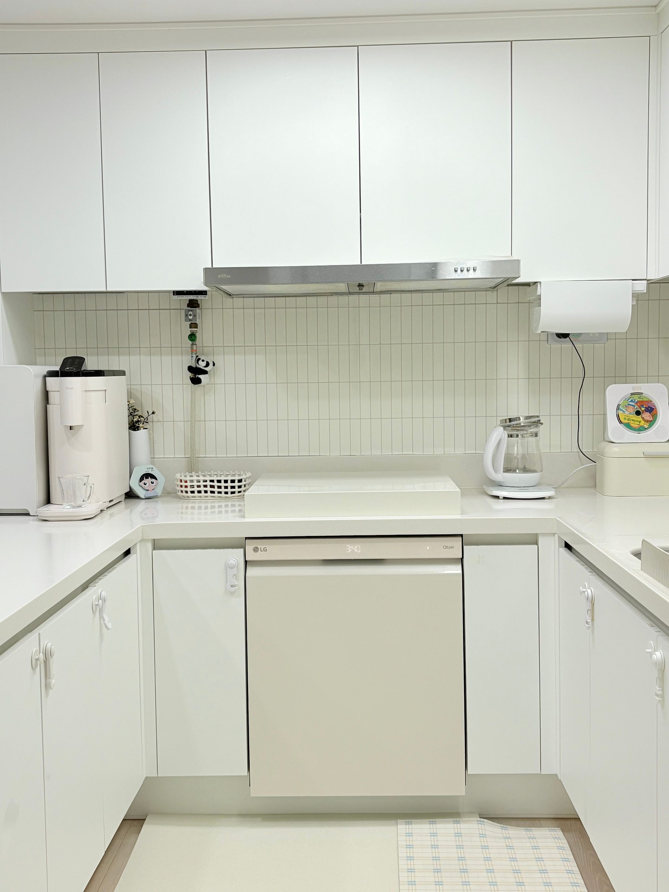 Mudita Slim Sliding Door Cabinet user photo