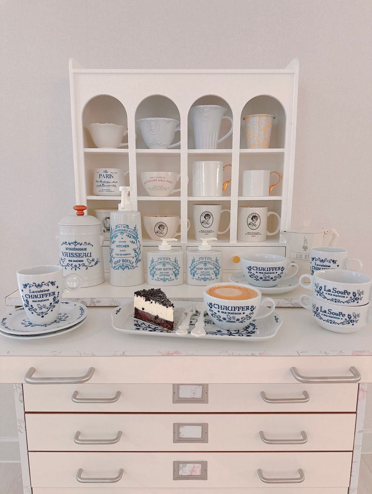 Baroque Ceramic Coffee Cup & Saucer Set user photo