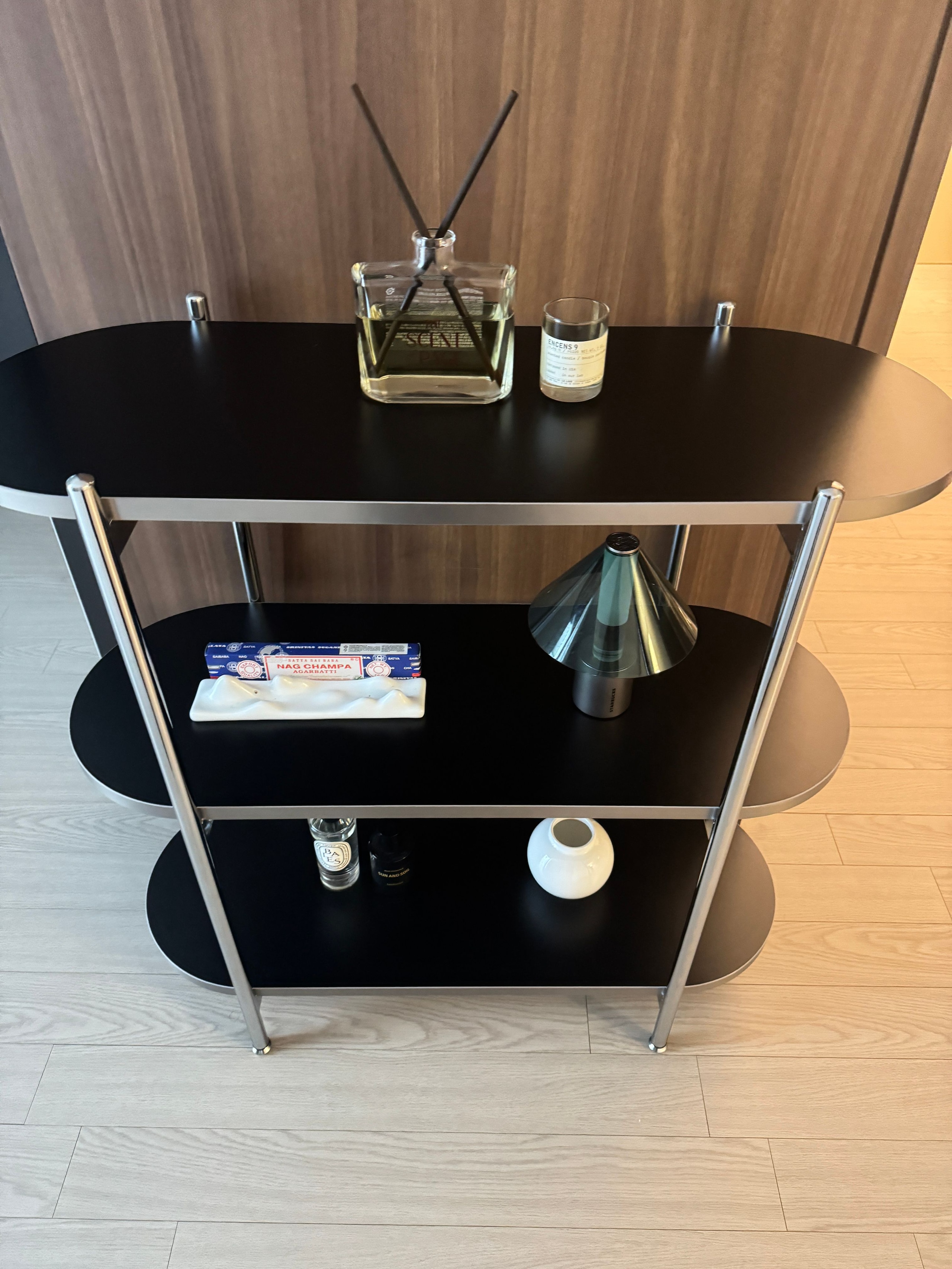Gott Black Mid-Century Shelf user photo