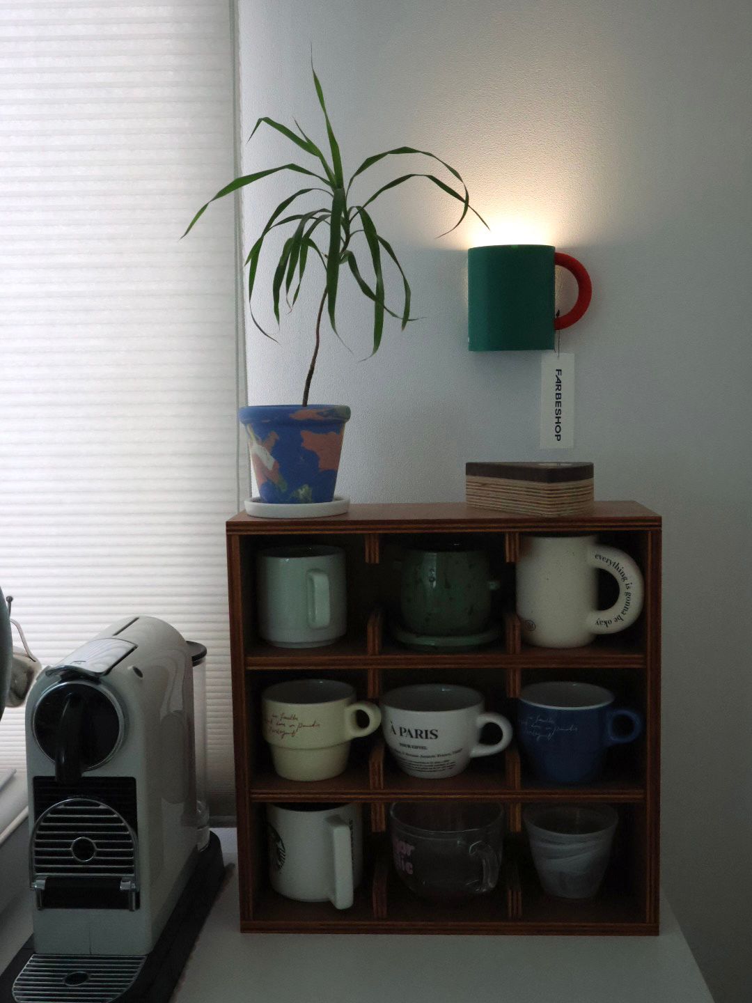 Ogre Vintage Countertop Mug & Cup Storage Cabinet user photo