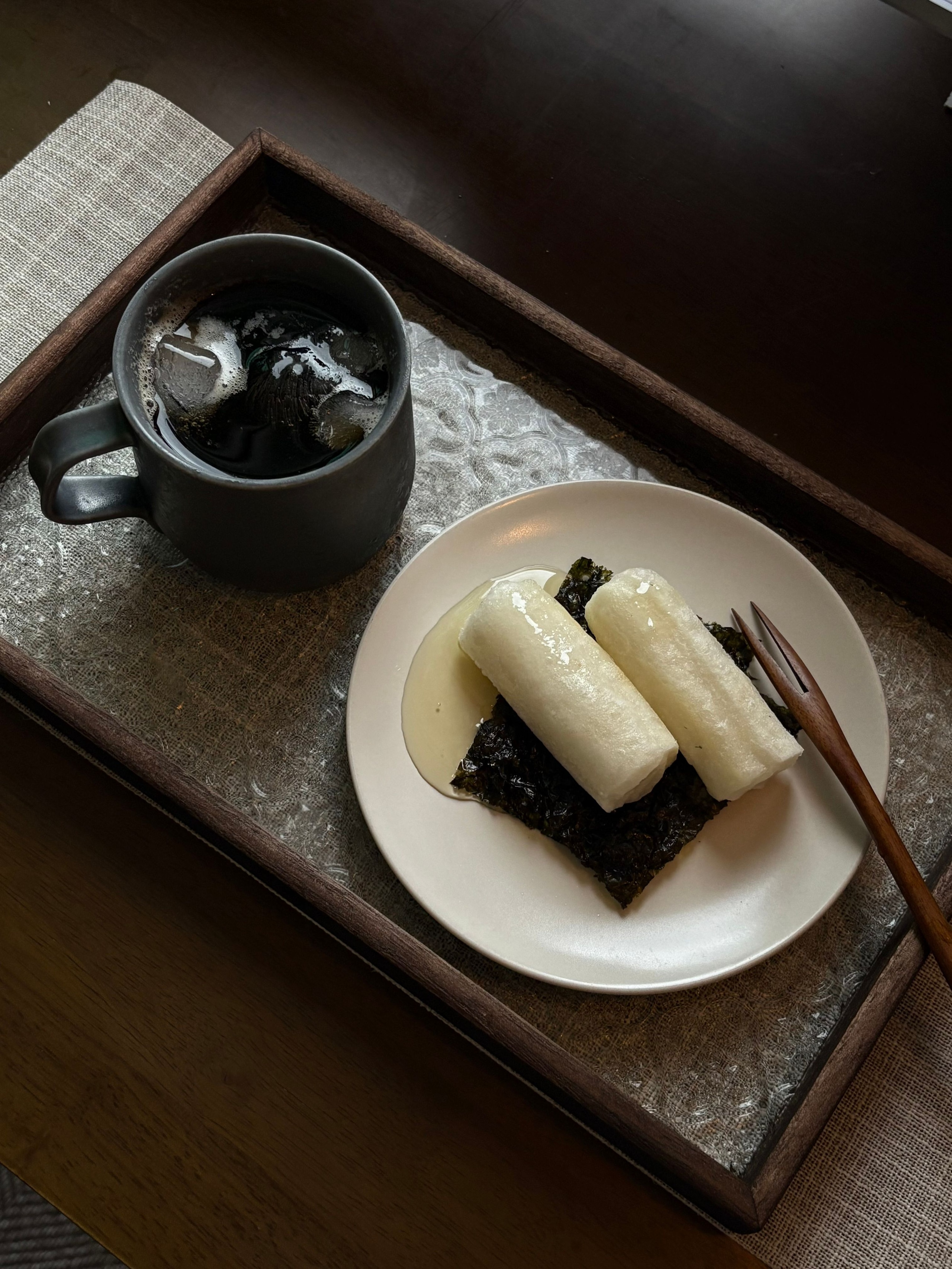 Walnut Wood Glass Tray user photo