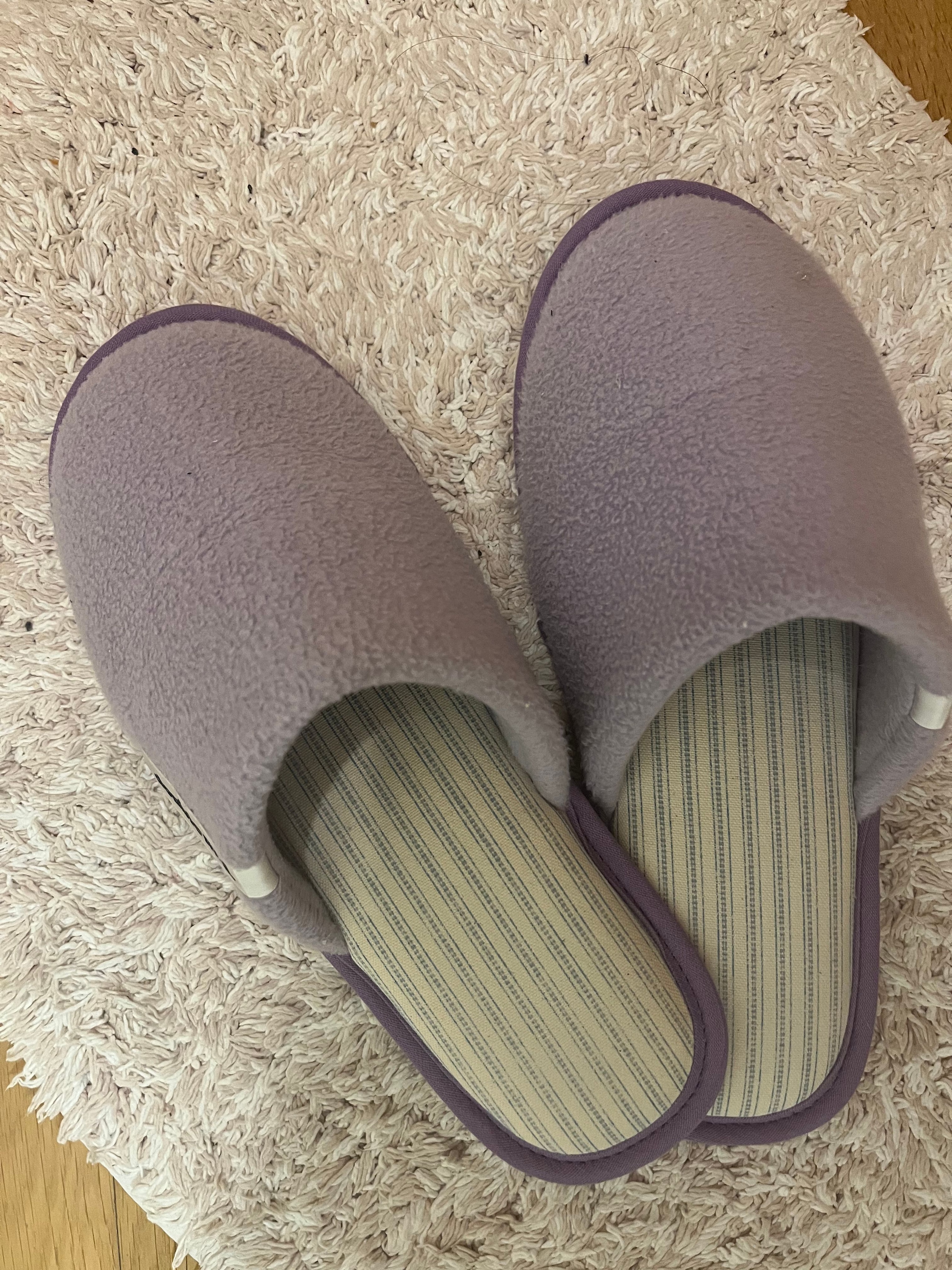 Double Knot Home Slippers (3 Colors) user photo
