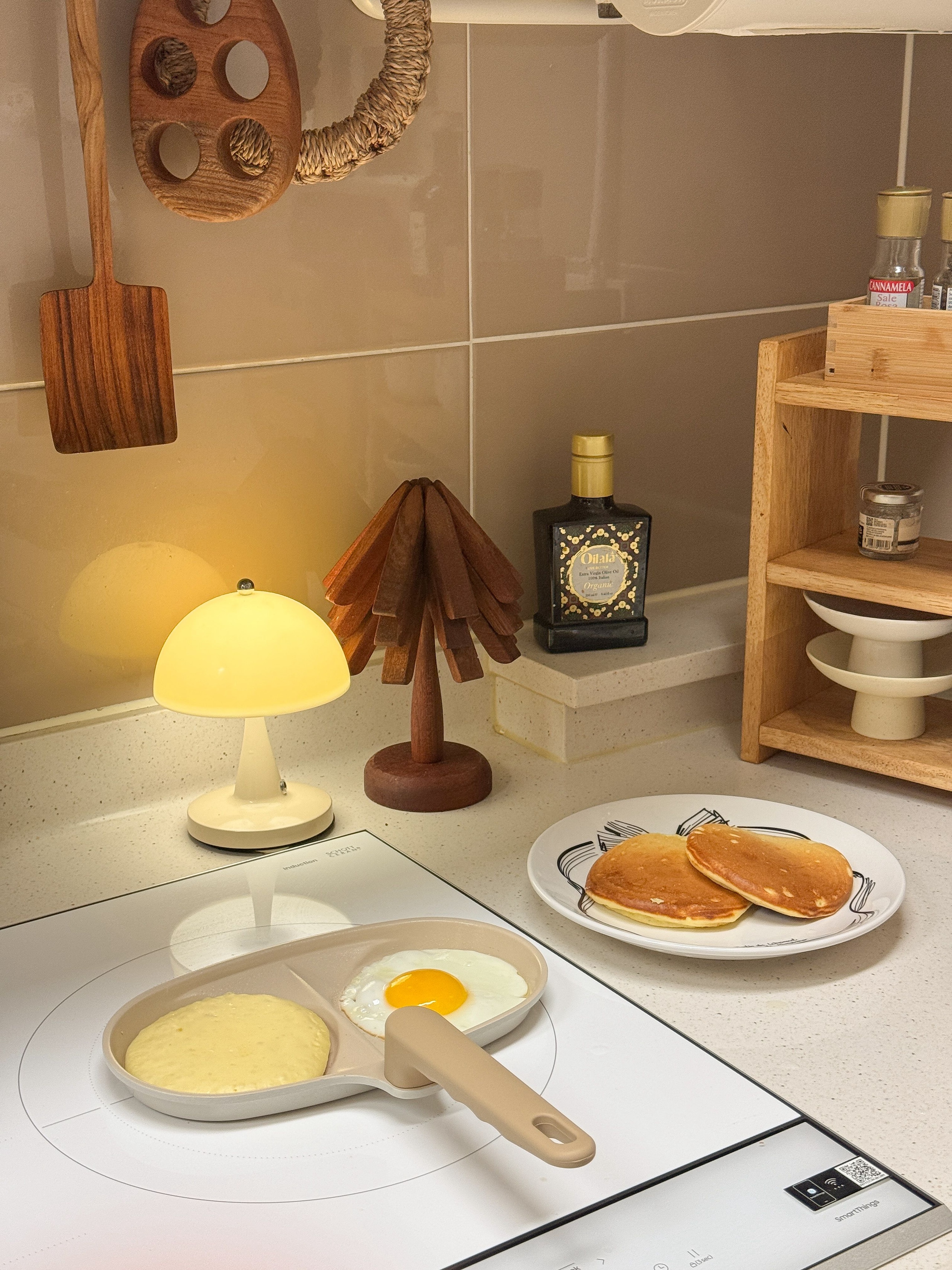 Hyeum Matte Pedestal Dessert Plate user photo