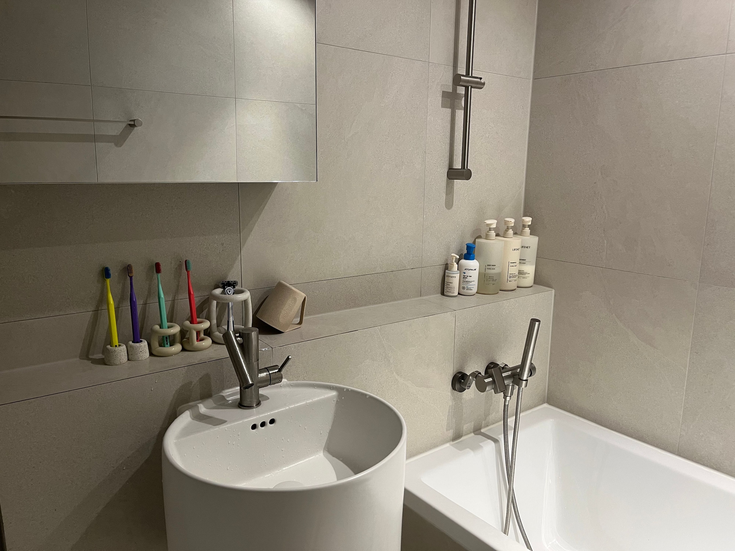 Mongle Toothbrush Holder user photo