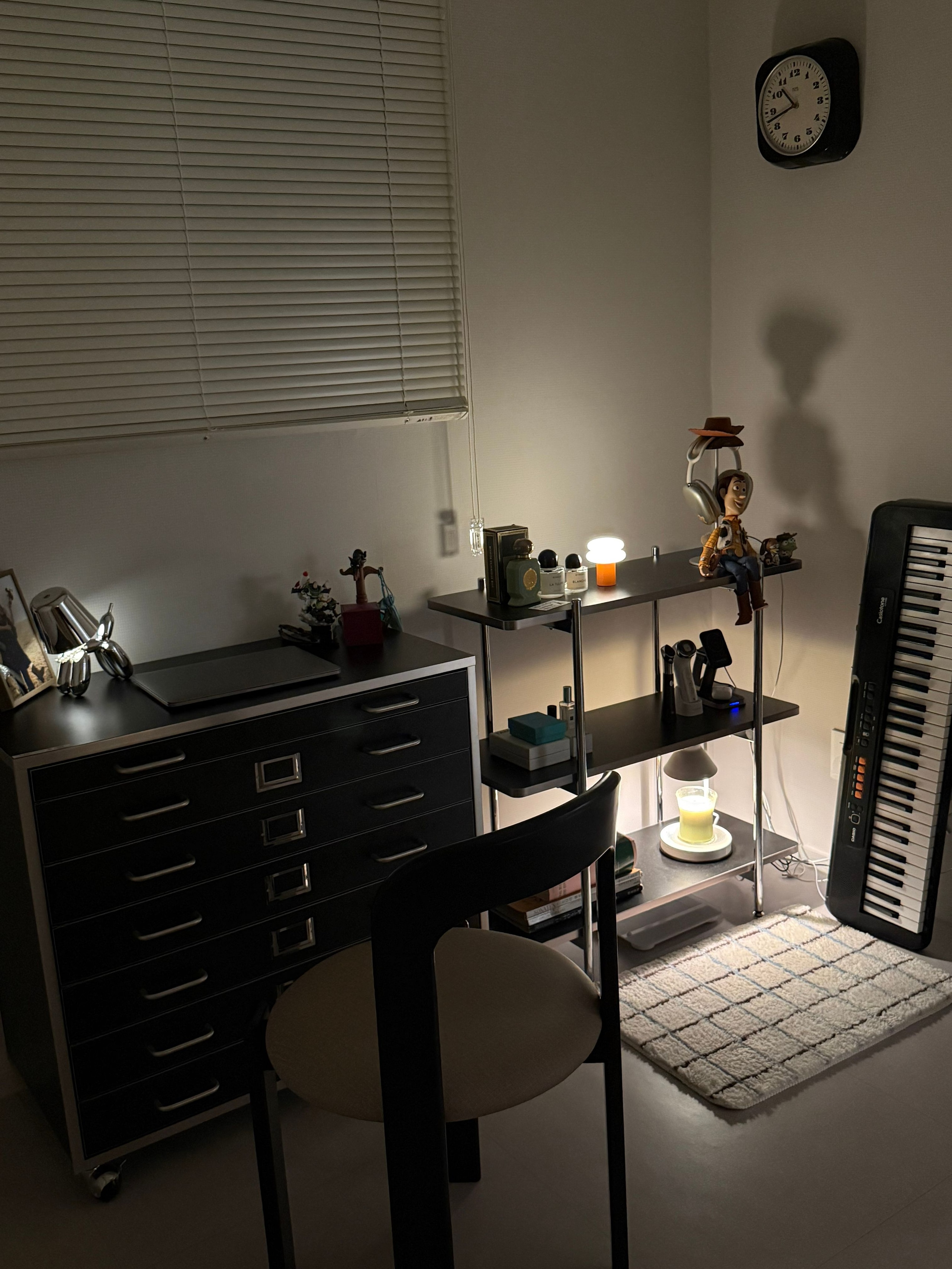 Gott Black Mid-Century Shelf user photo