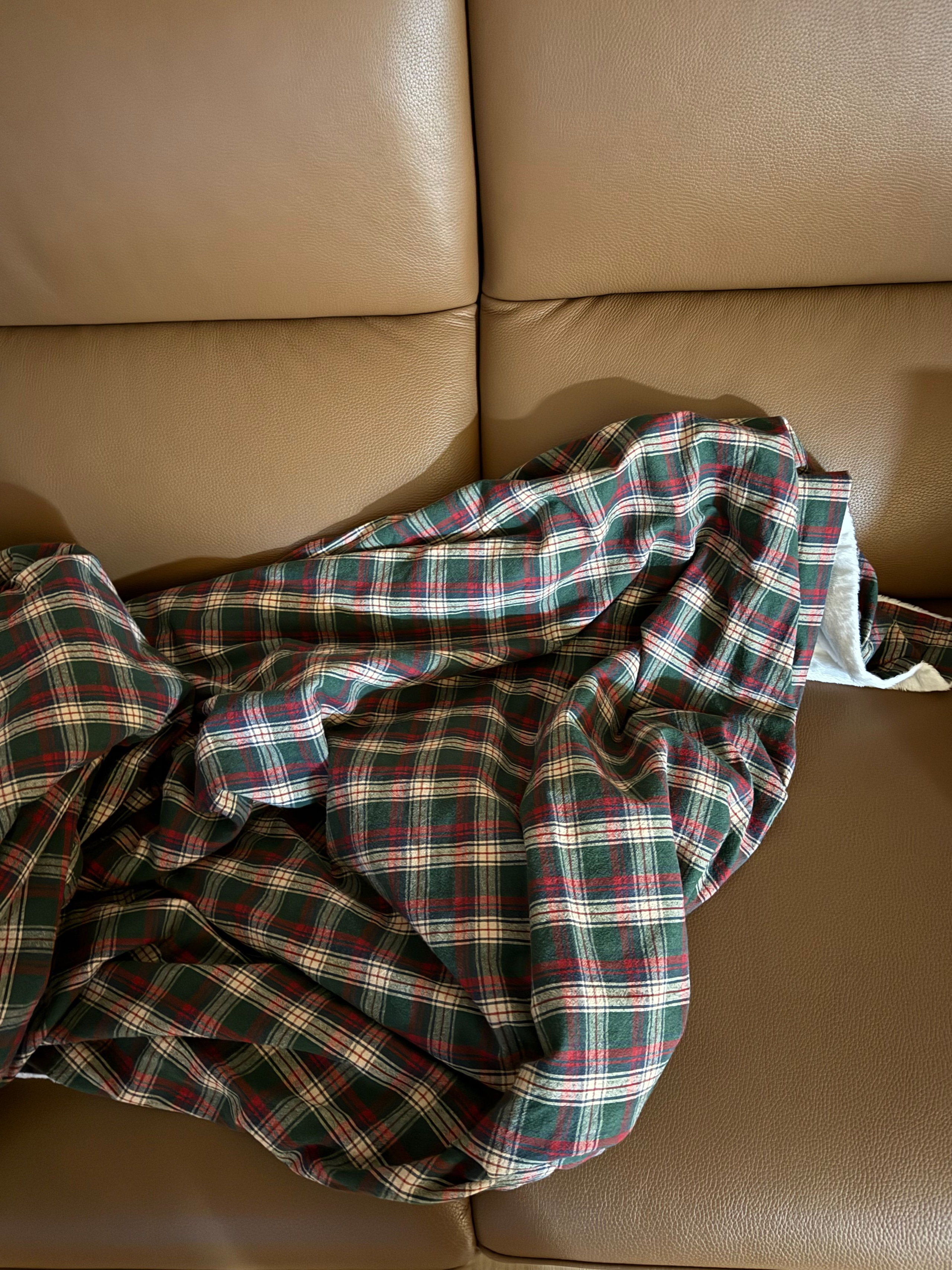 Holiday New York Check Microfiber Blanket user photo
