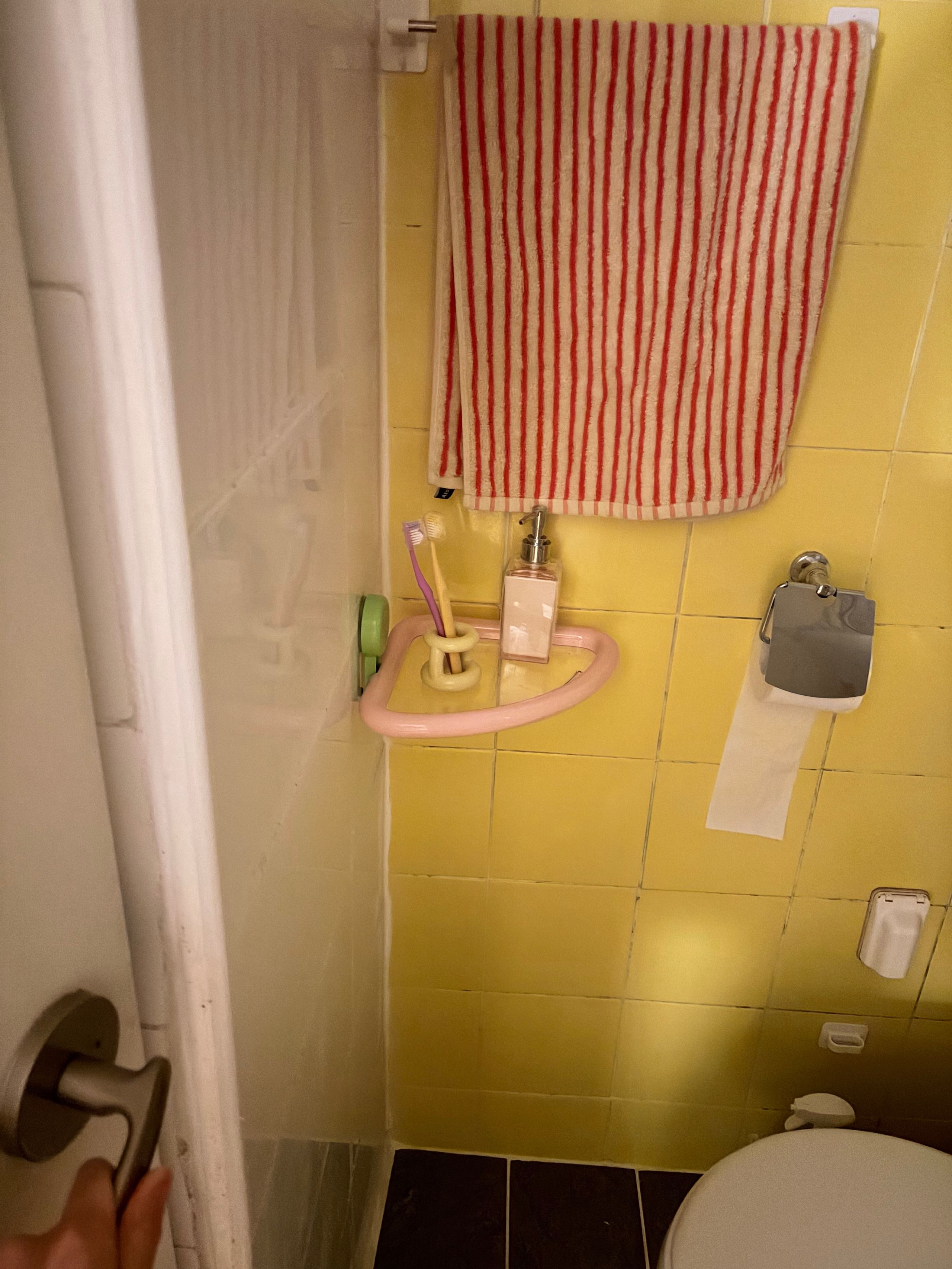 No-Drill Pastel Bathroom Storage Shelf user photo
