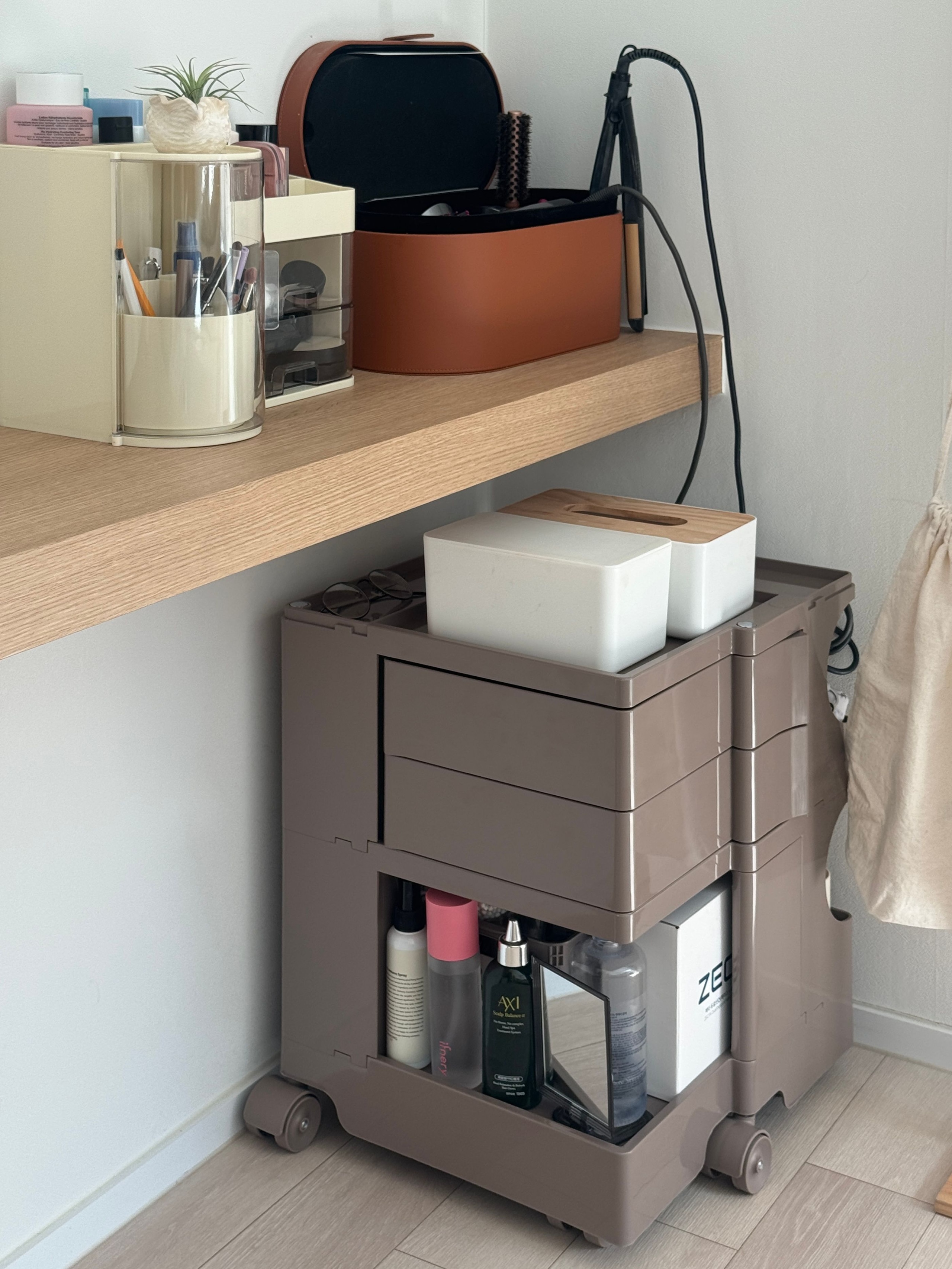 Mobi Rotating Storage Cart user photo