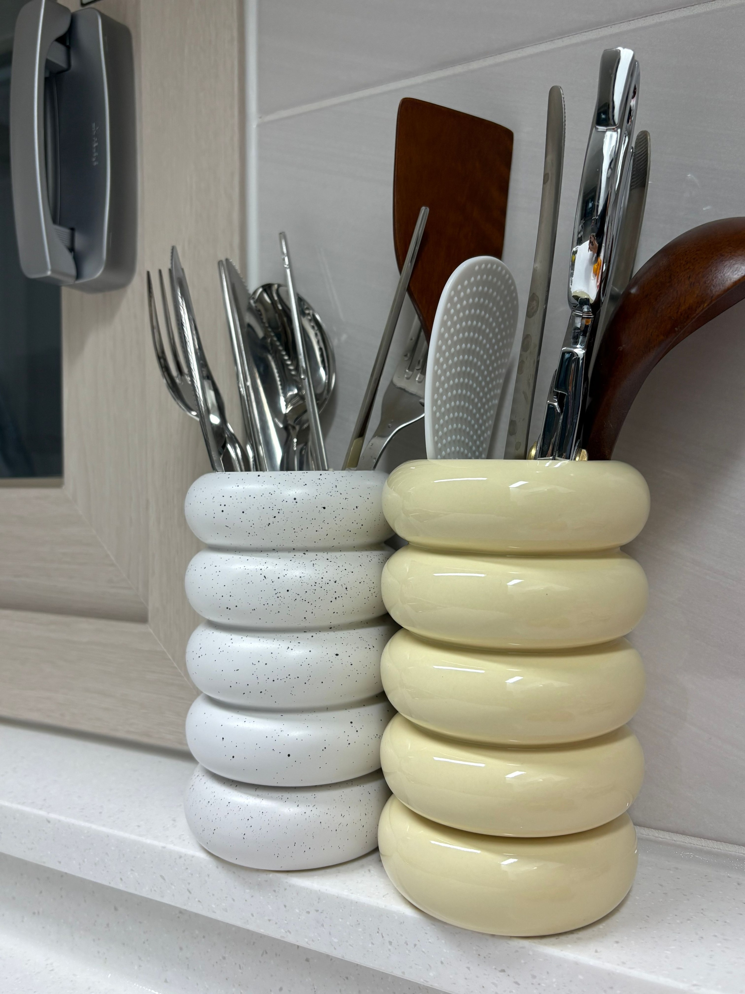 Cloud Ceramic Self-Draining Utensil Holder user photo
