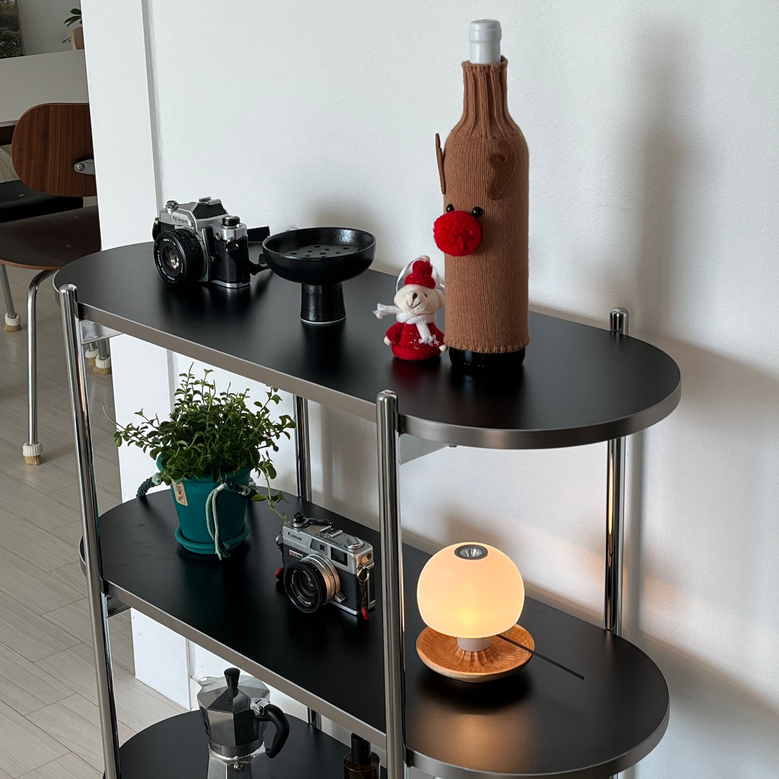 Gott Black Mid-Century Shelf user photo