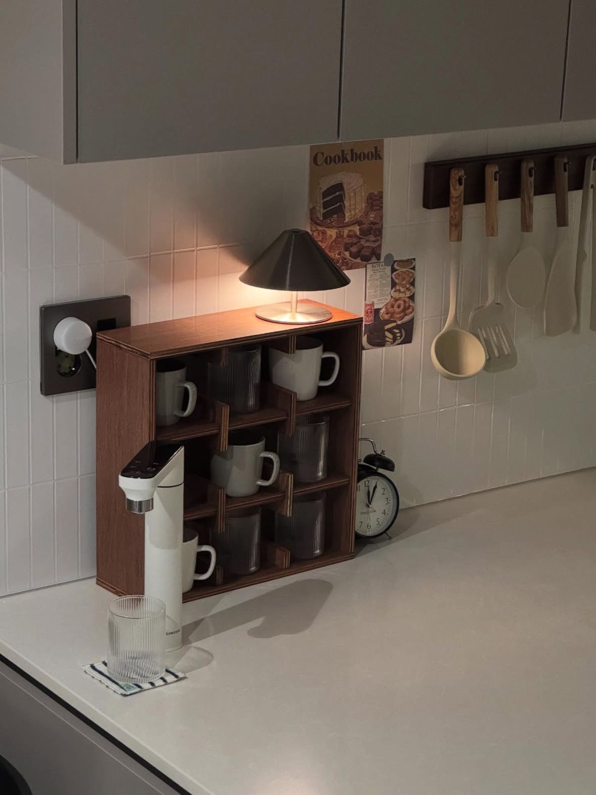 Ogre Vintage Countertop Mug & Cup Storage Cabinet user photo