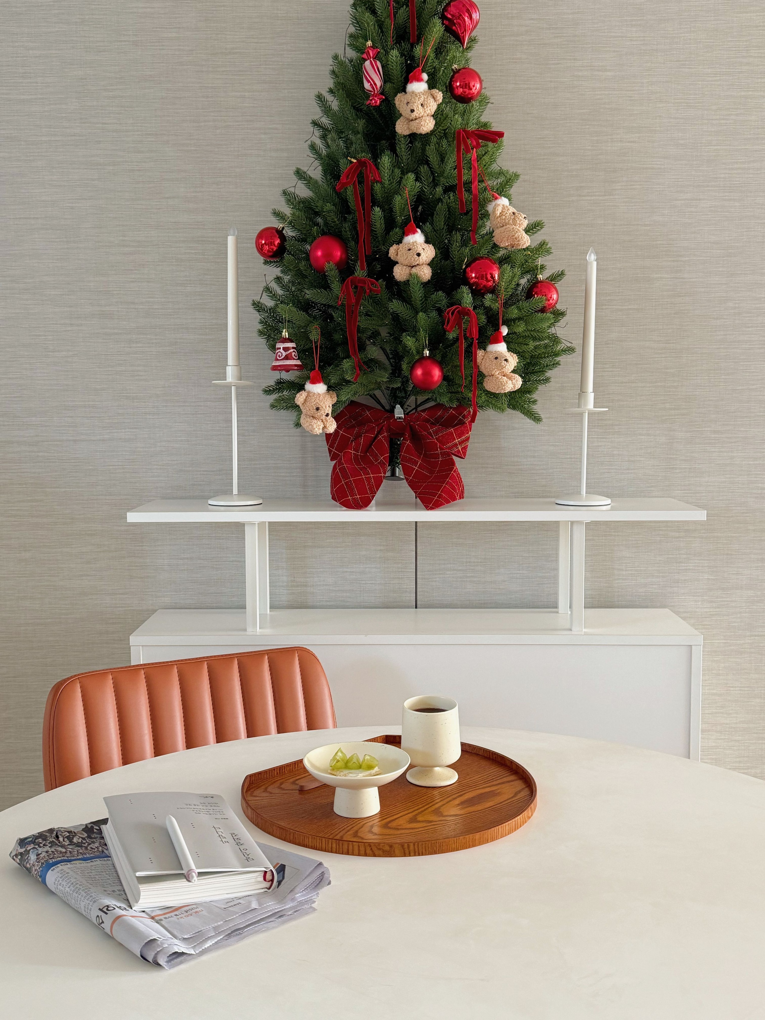 Hyeum Matte Pedestal Dessert Plate user photo