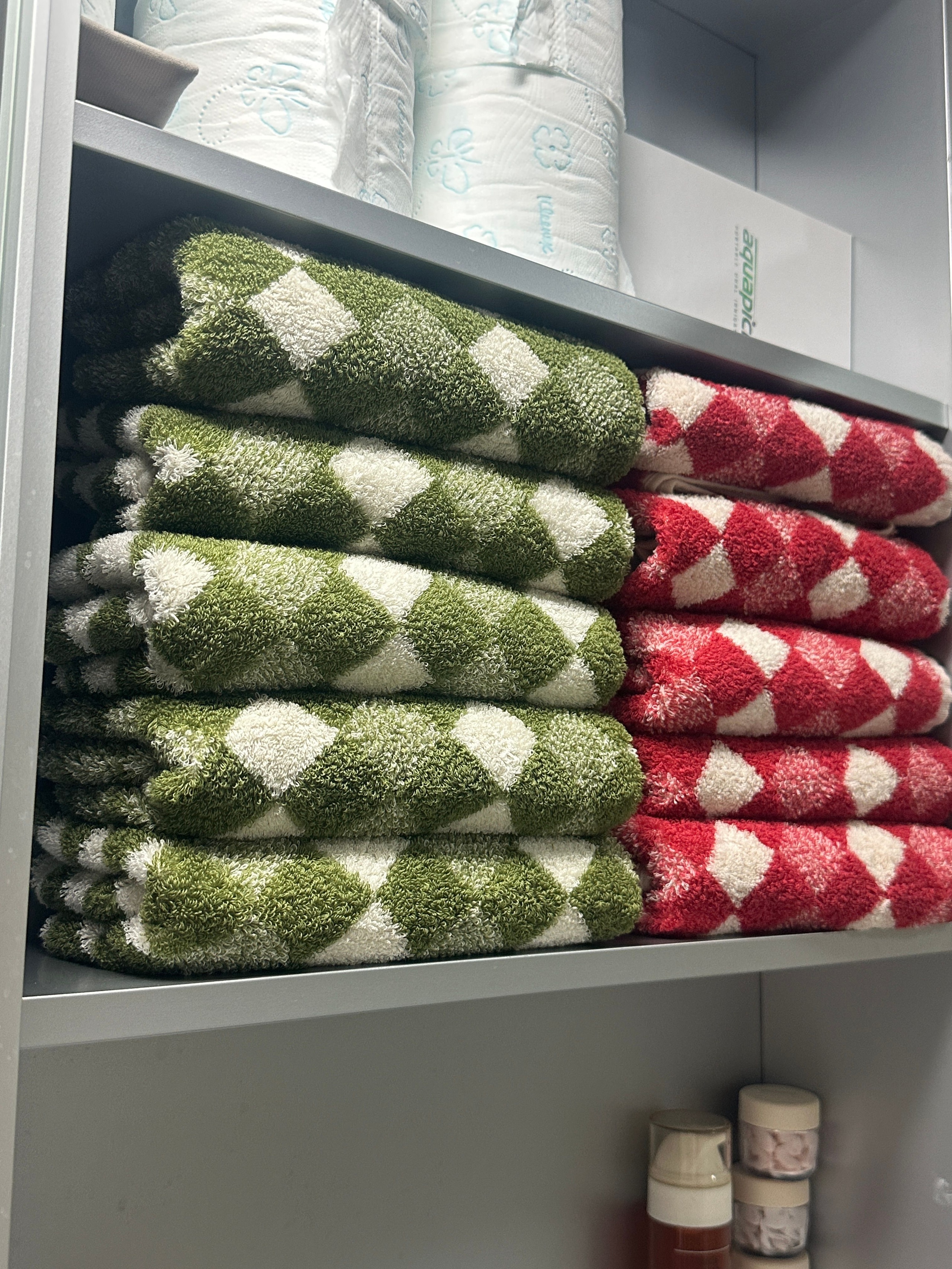 Clauman 60s Compact Combed Cotton Hotel Towel Set (10-Piece) user photo