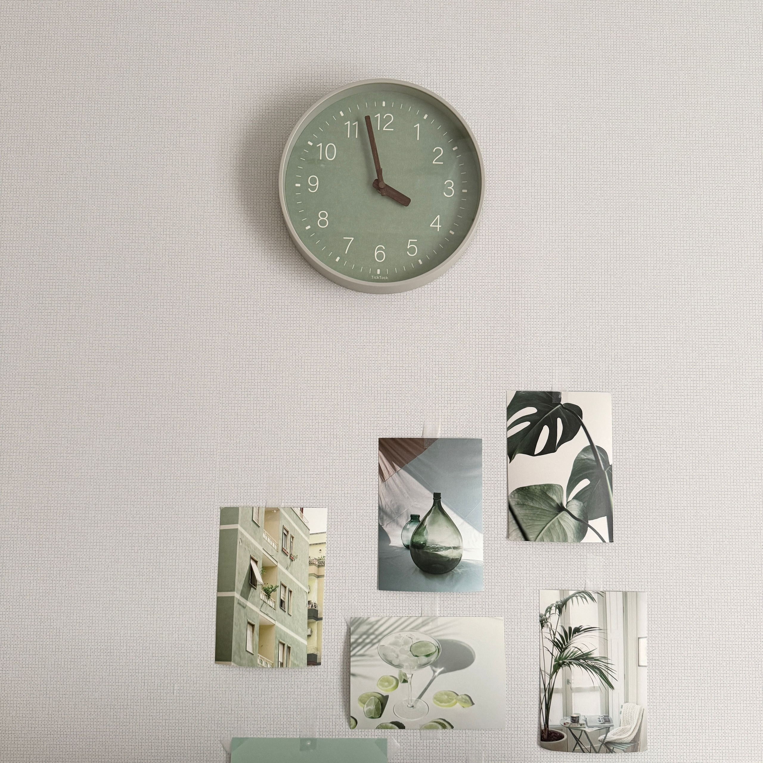 Nordic-Style Silent Wall Clock user photo