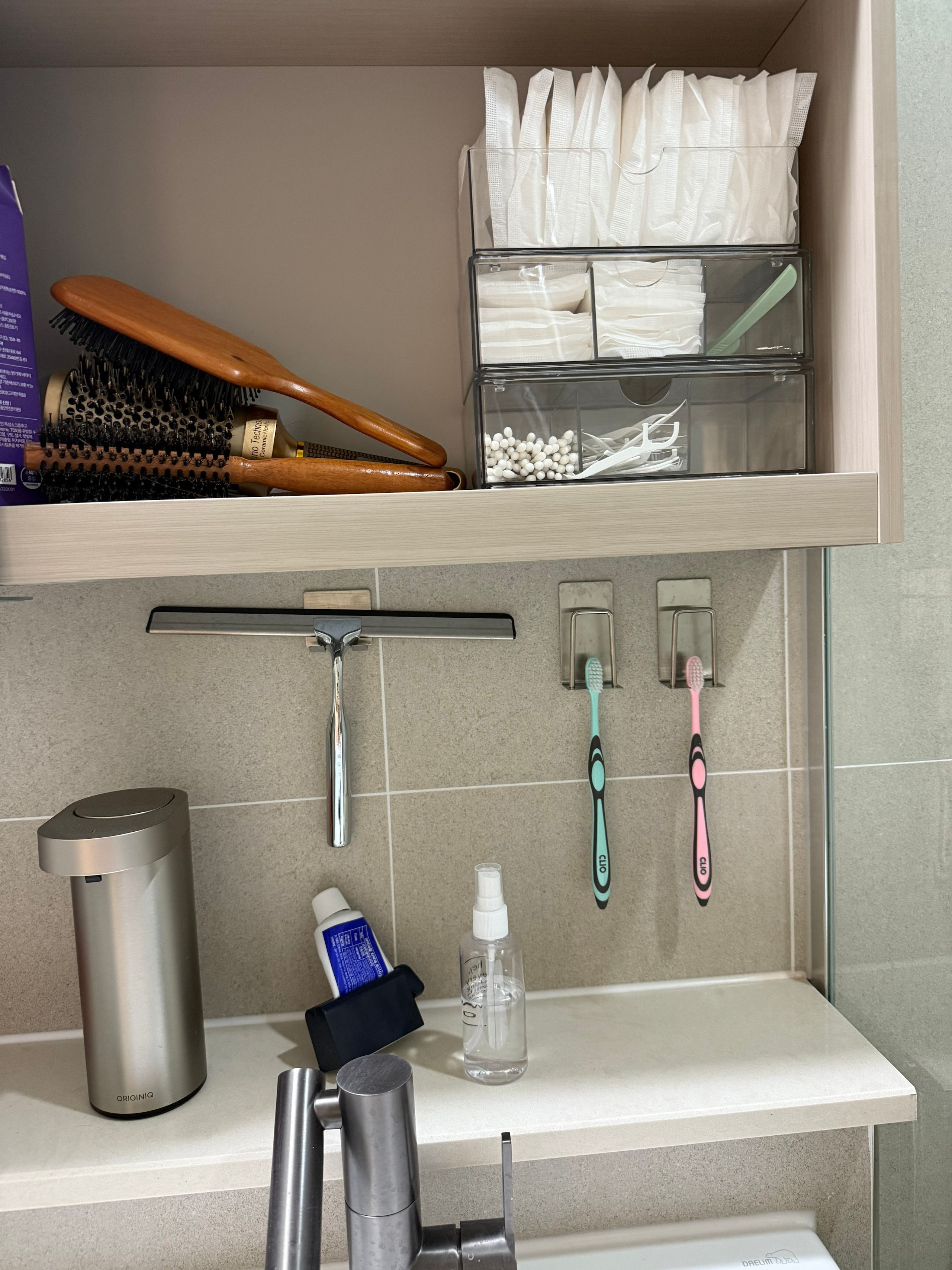Easy Squeeze Toothpaste Dispenser user photo