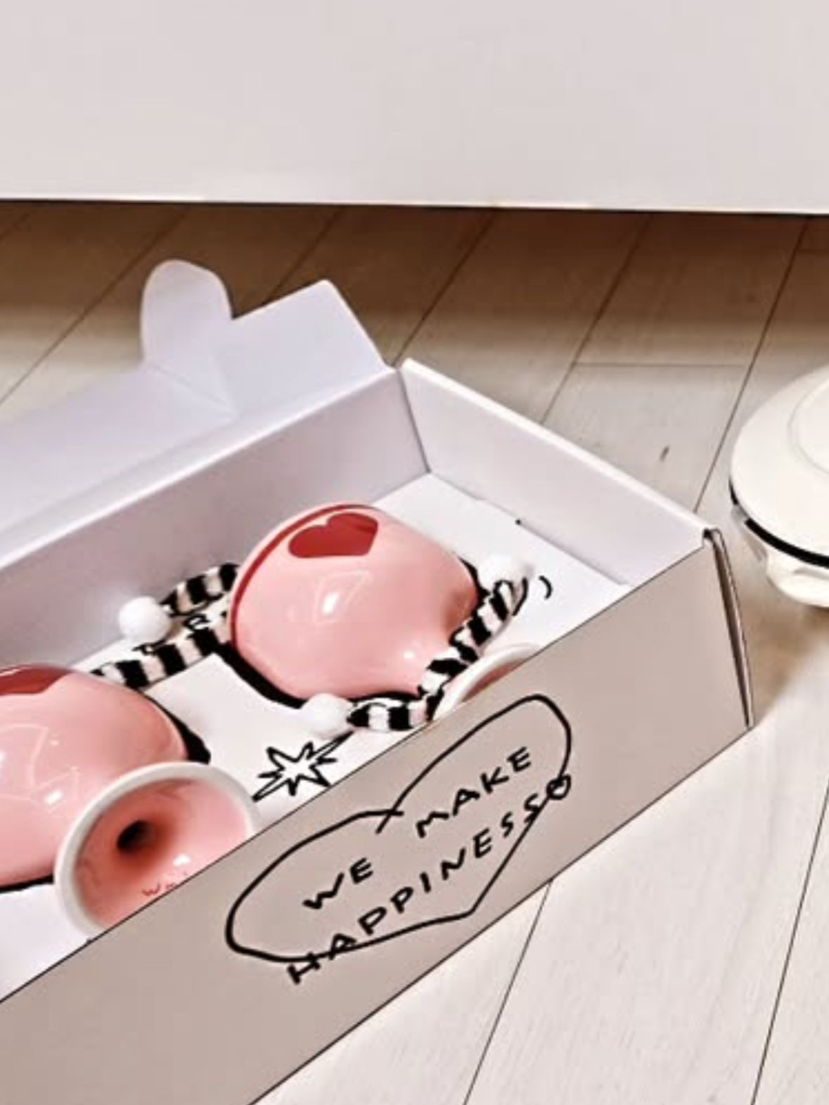 Pink Edition Ceramic Heart Wine Glass user photo