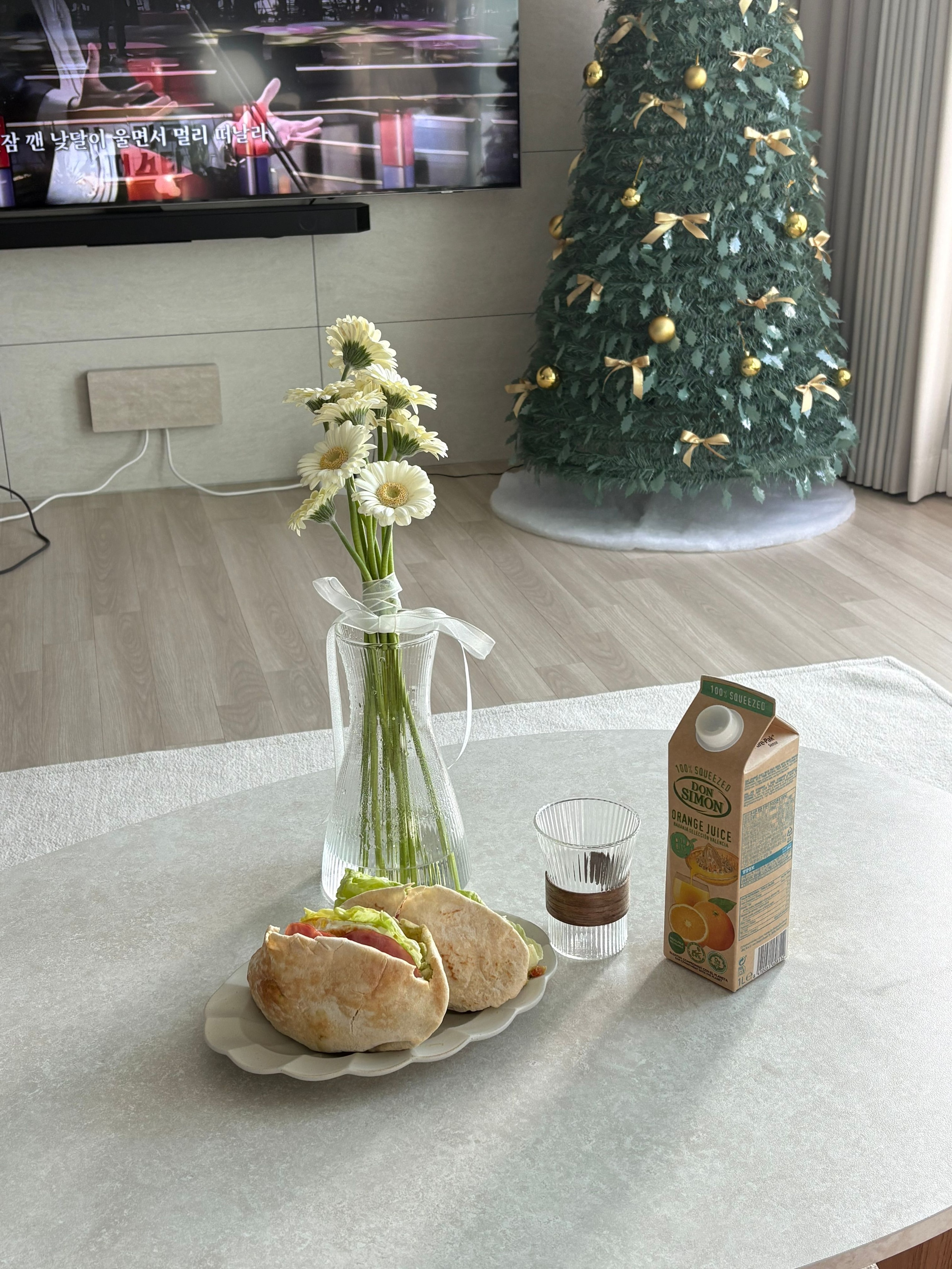 Oval Vintage Plate user photo