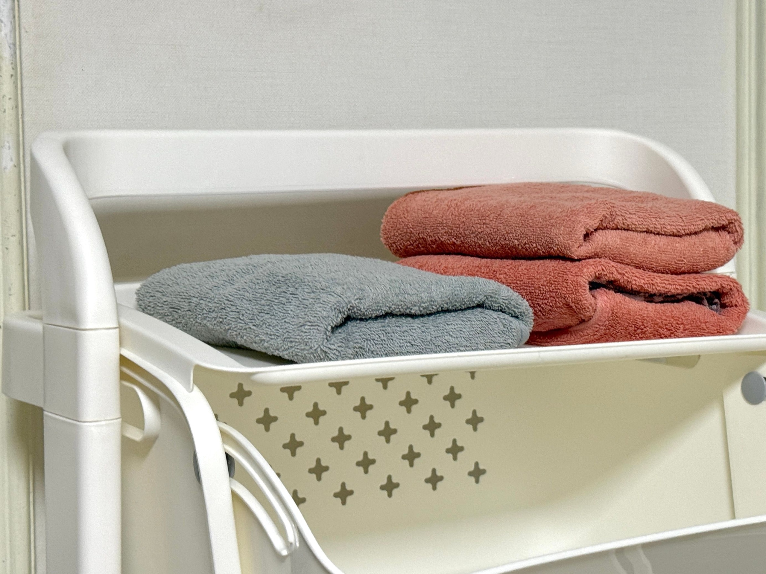 Rolling Swing Laundry Cart user photo