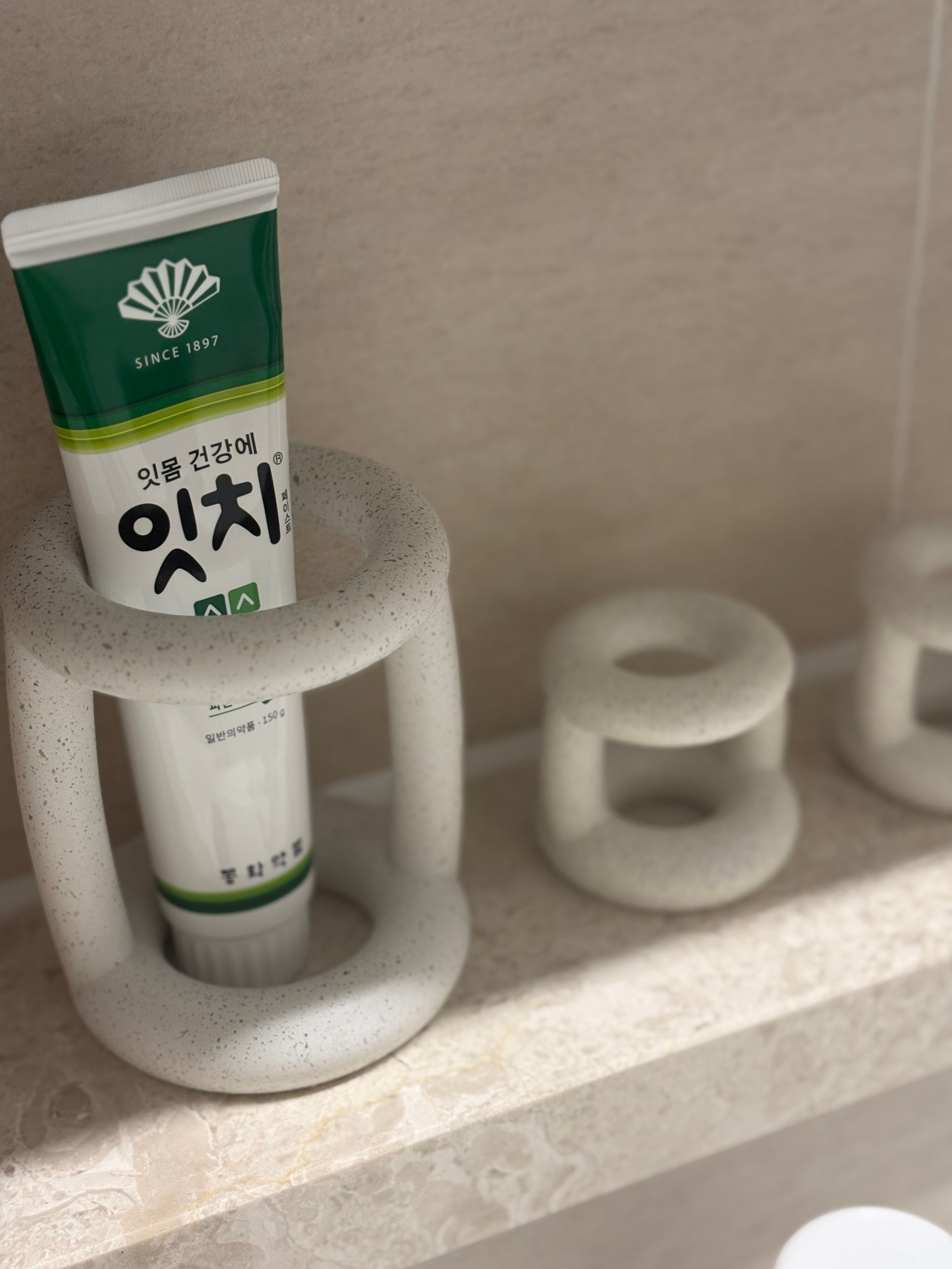 Mongle Toothbrush Holder user photo
