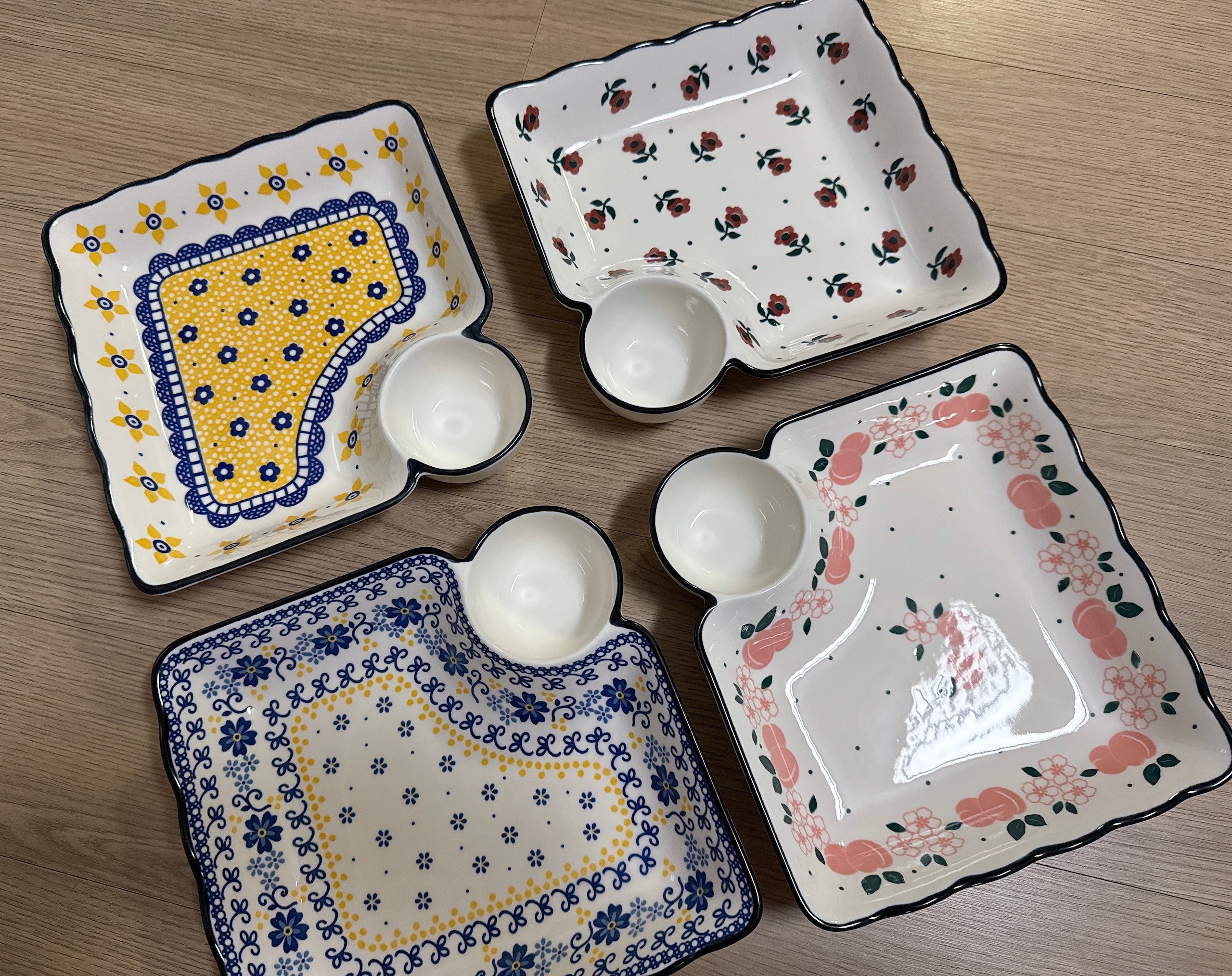 Floral Square Serving Plate Set with Sauce Dish (2-Piece) user photo