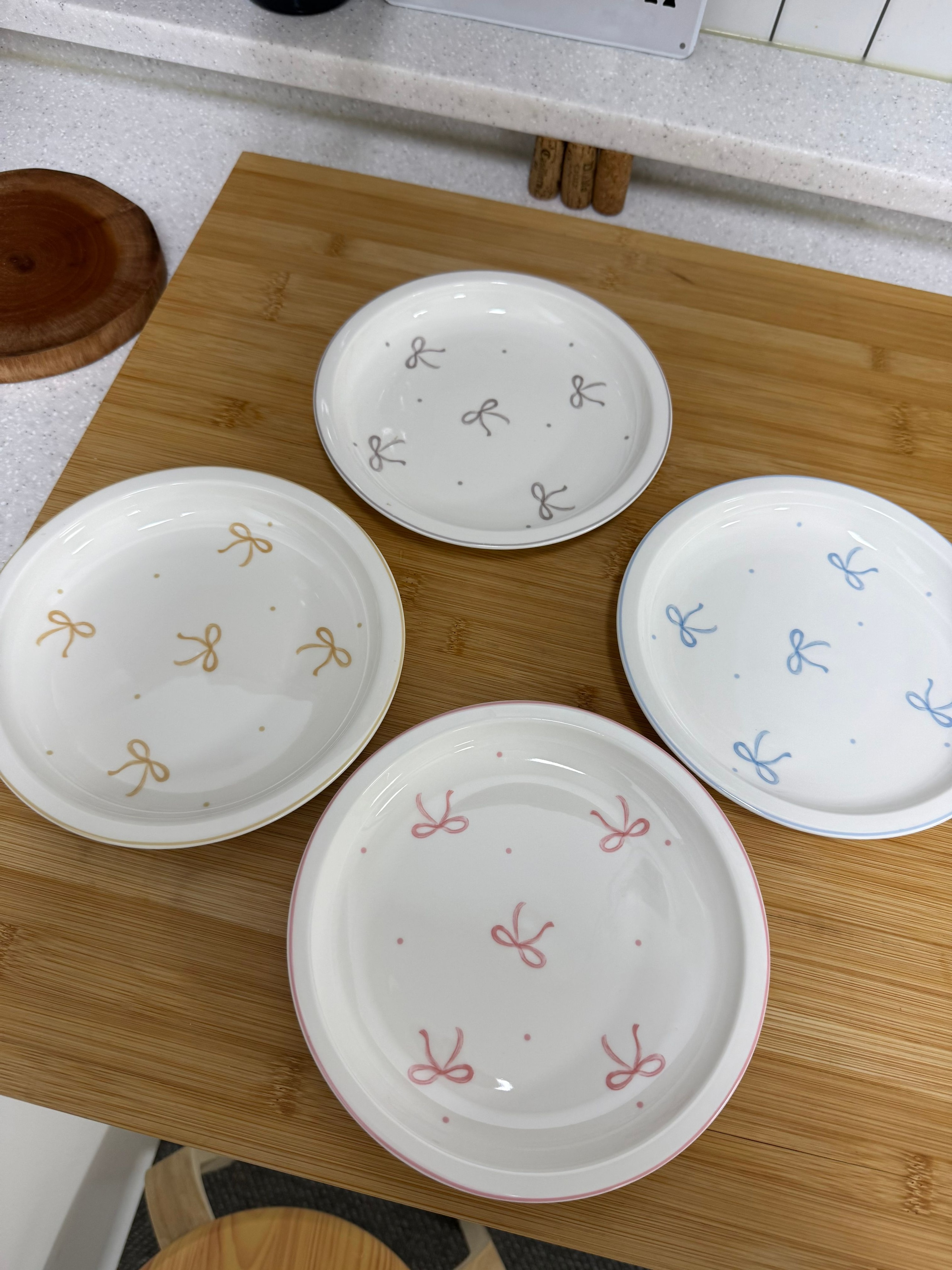 ON Pastel Ribbon Dessert Plate Set (4-Piece) user photo
