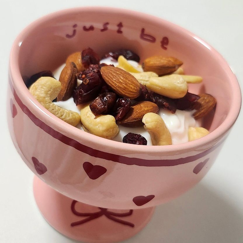 Pink Edition Ceramic “Just Be” Dessert Bowl Gift Set user photo