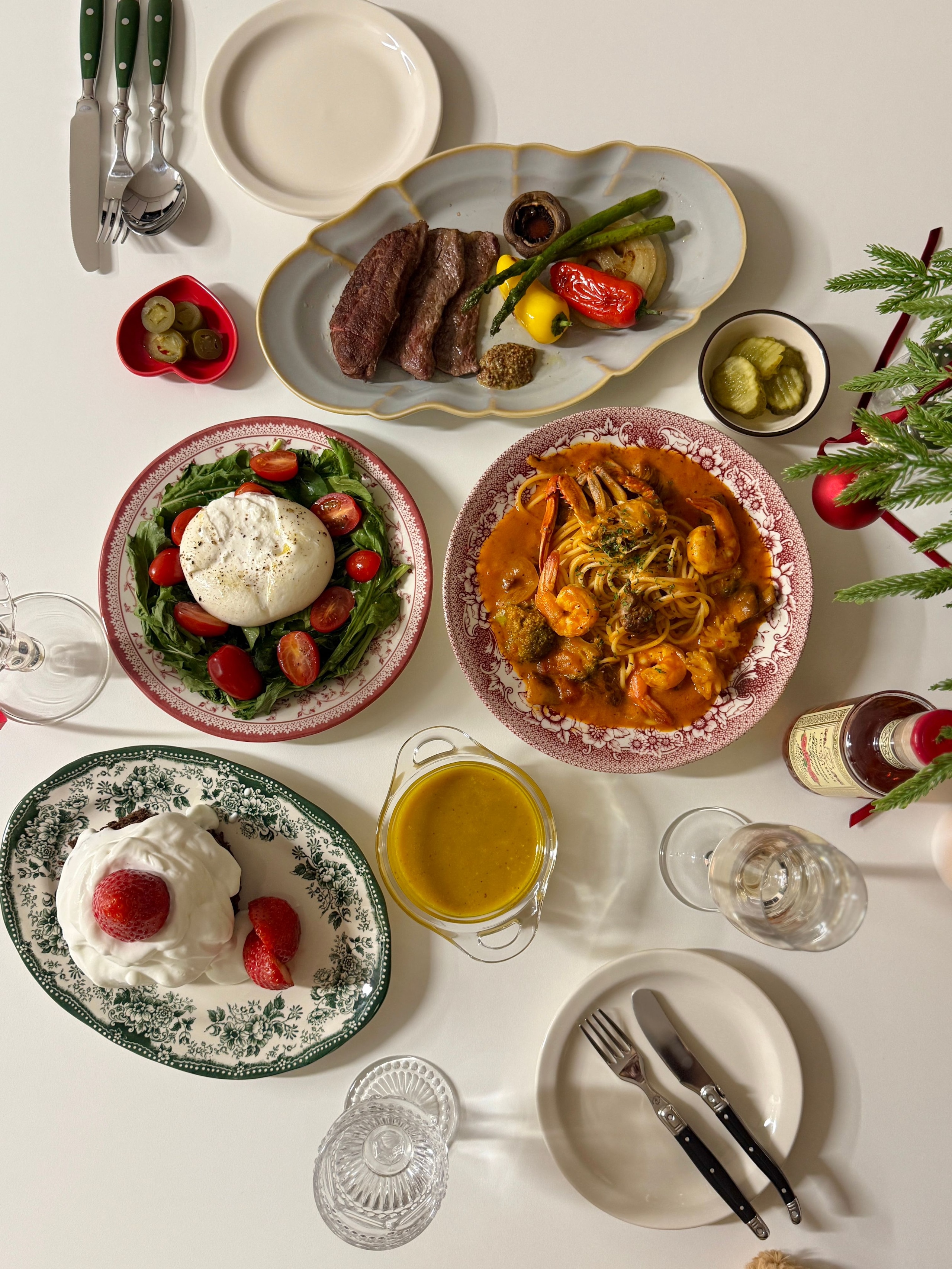 Stable Scalloped Plate Set (3-Piece) user photo