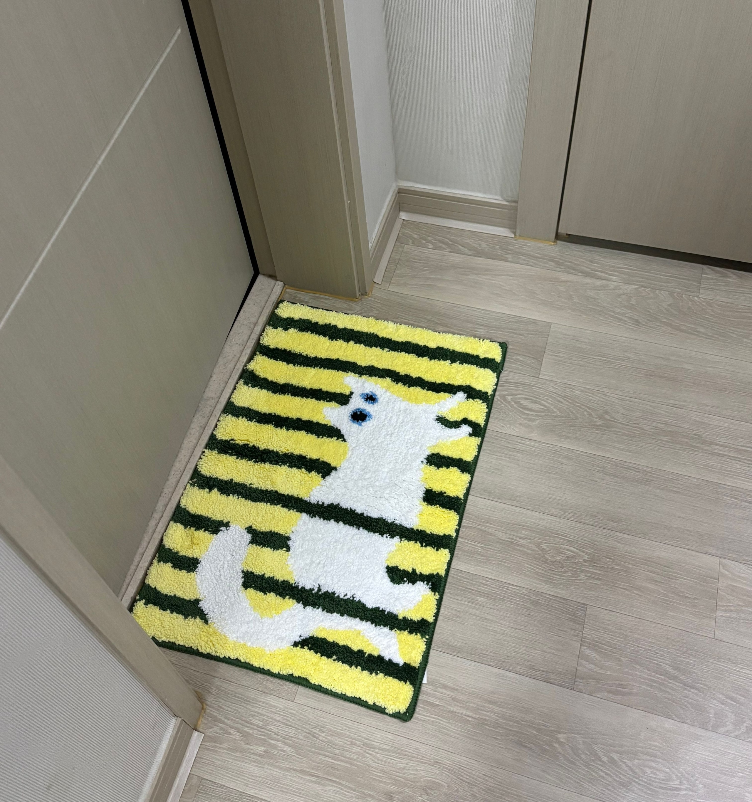 Curious Cat Tufted Accent Mat user photo