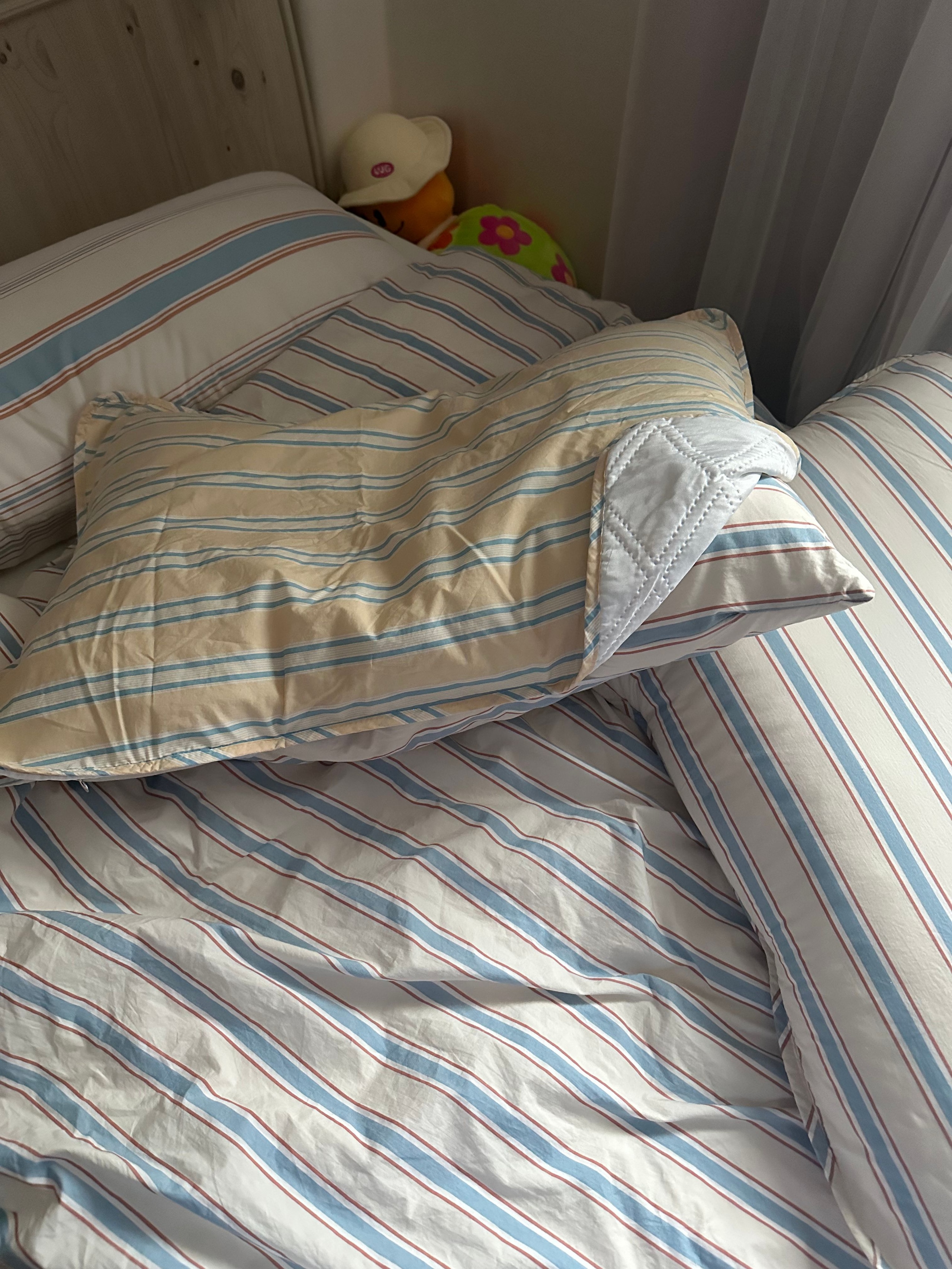 Vintage Mansion Cotton Fitted Pillowcase Set (2-Pack) user photo