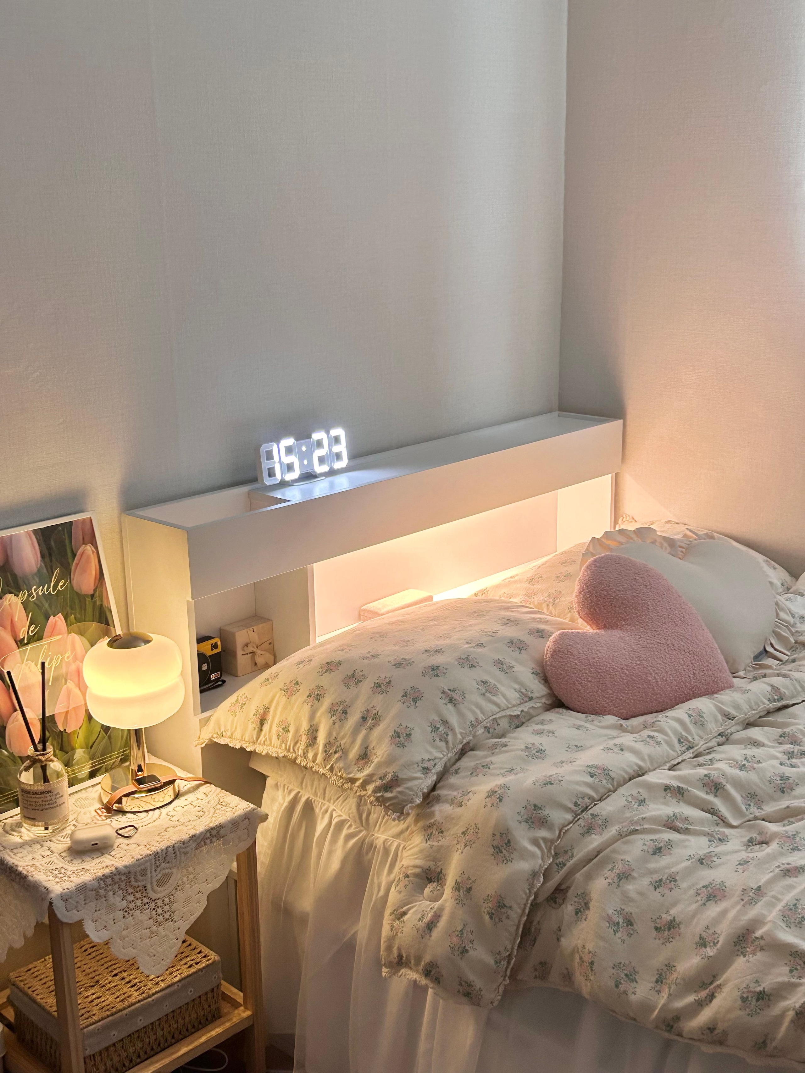 LED Gloomy Table Lamp user photo