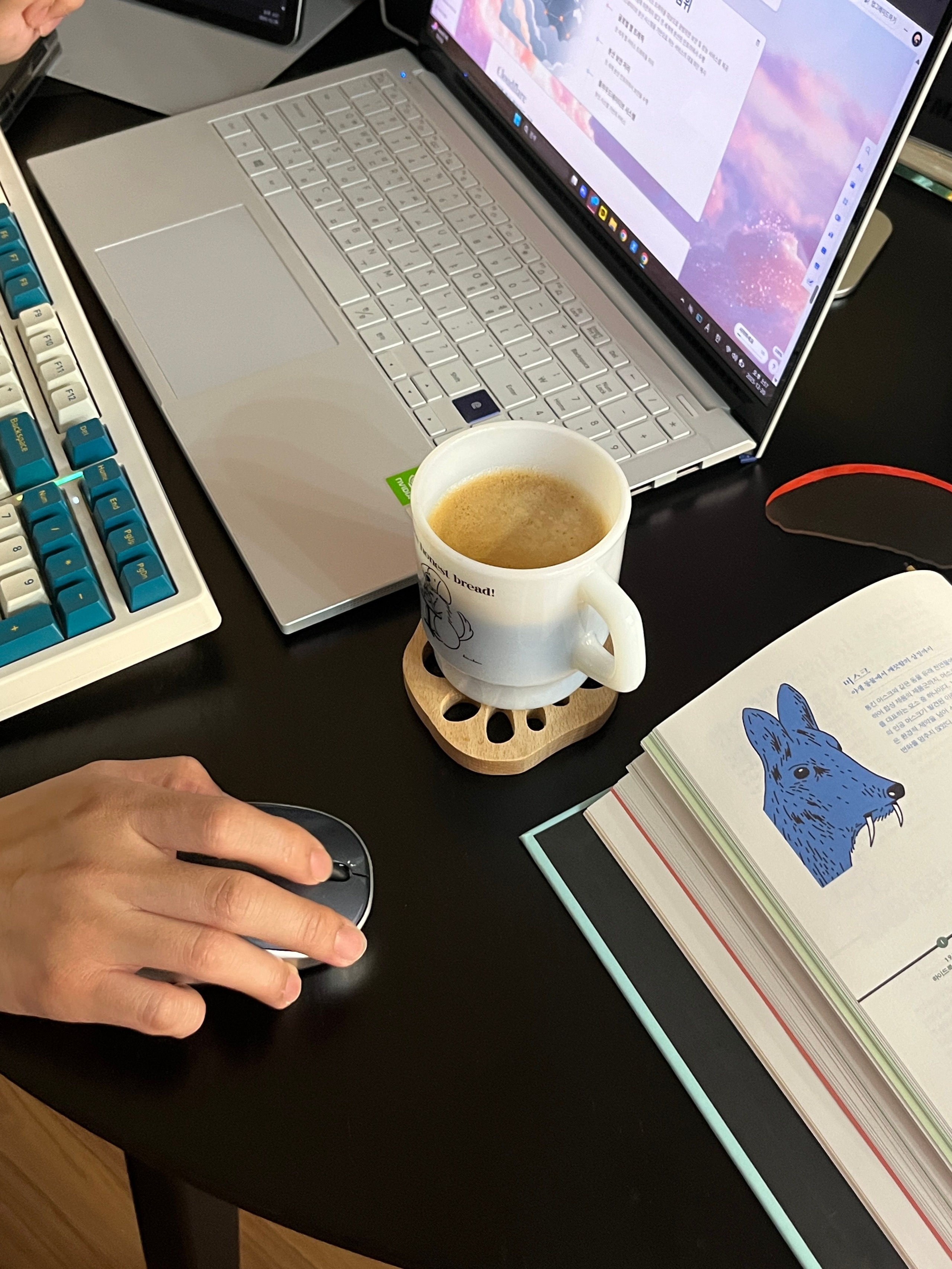 Wood Lotus Root Spoon Rest & Coaster Set (2-Piece) user photo