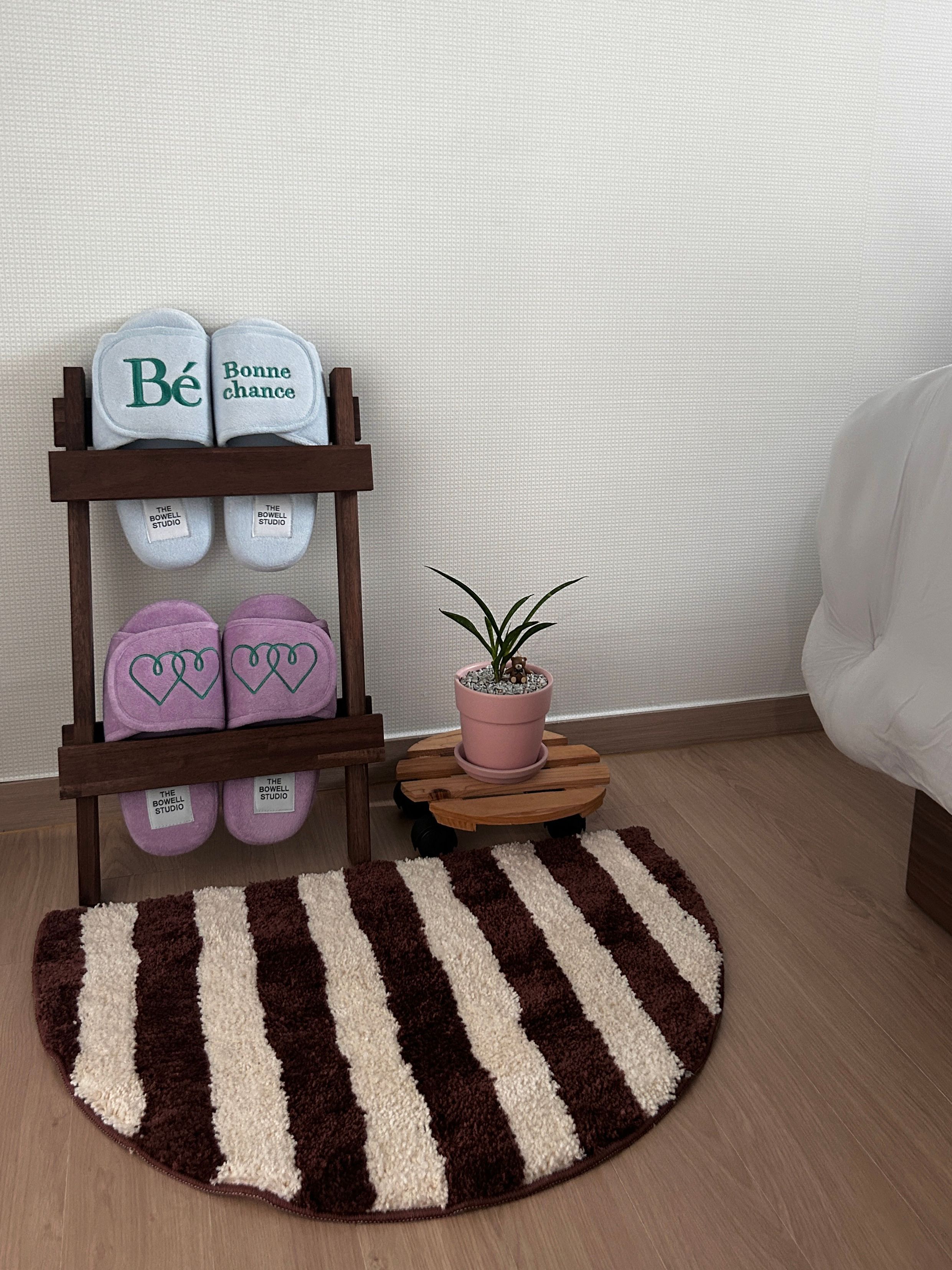 Mocha Stripe Half-Moon Accent Mat user photo