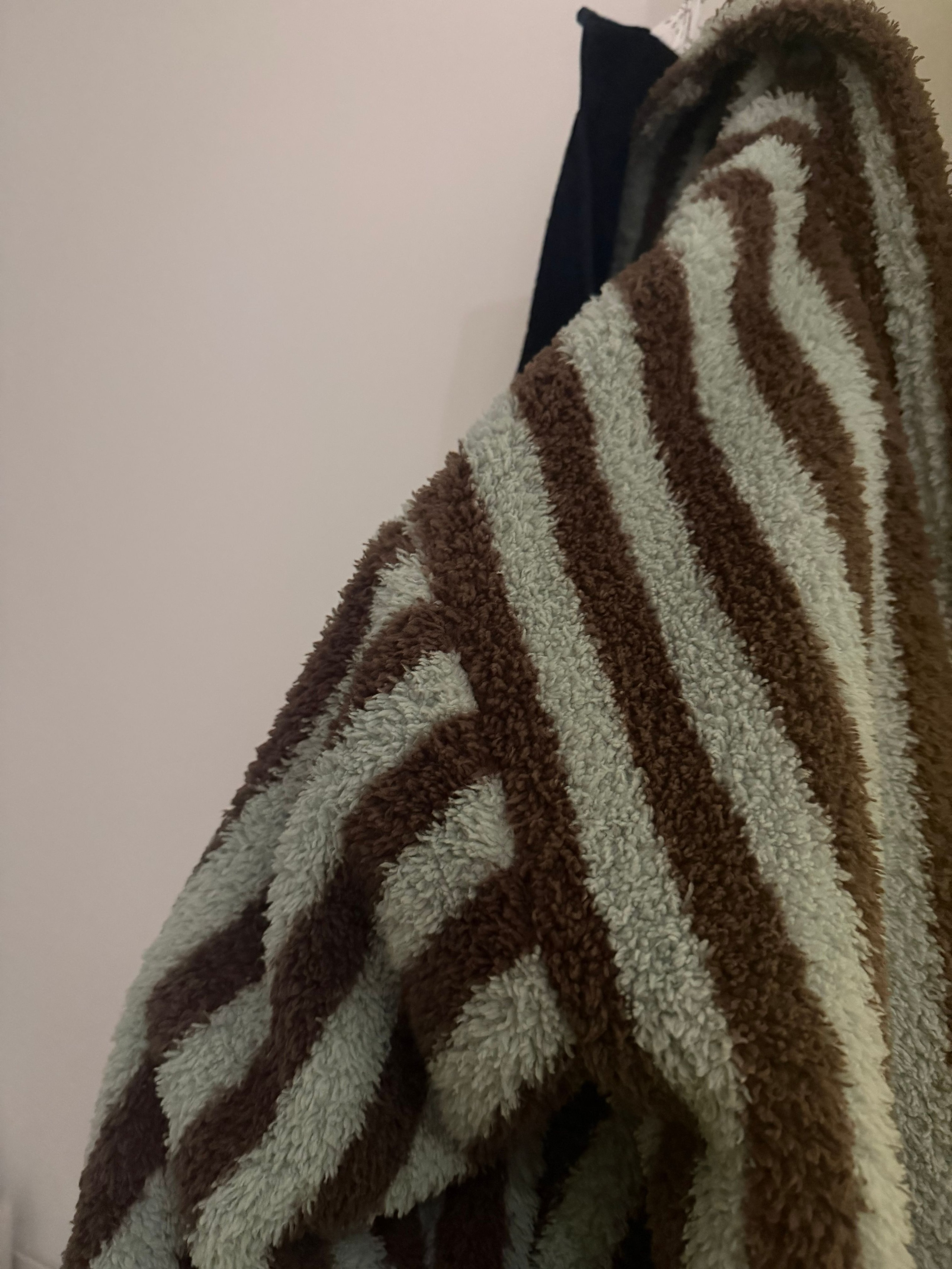 Soft Terry Stripe Robe user photo